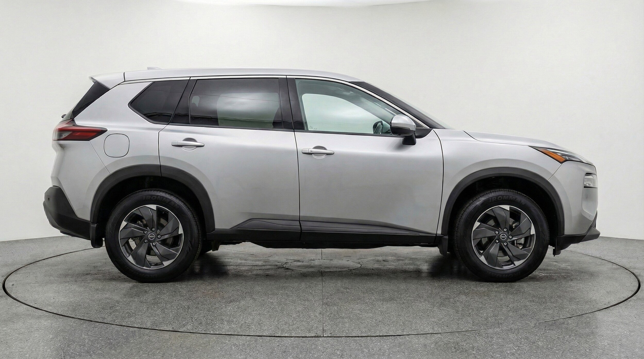 Thumbnail: 2025 Nissan Rogue - 11