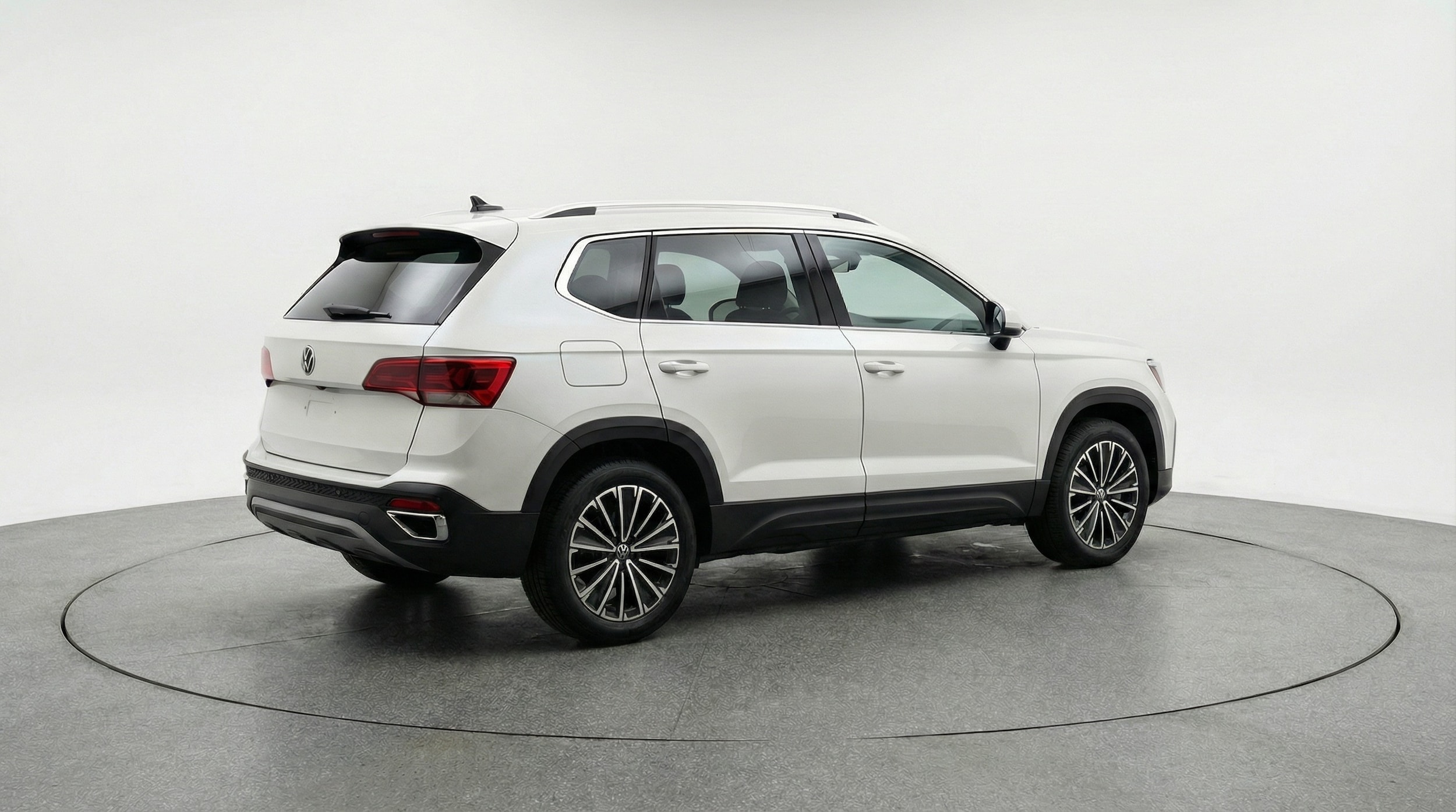 Thumbnail: 2025 Volkswagen Taos - 7