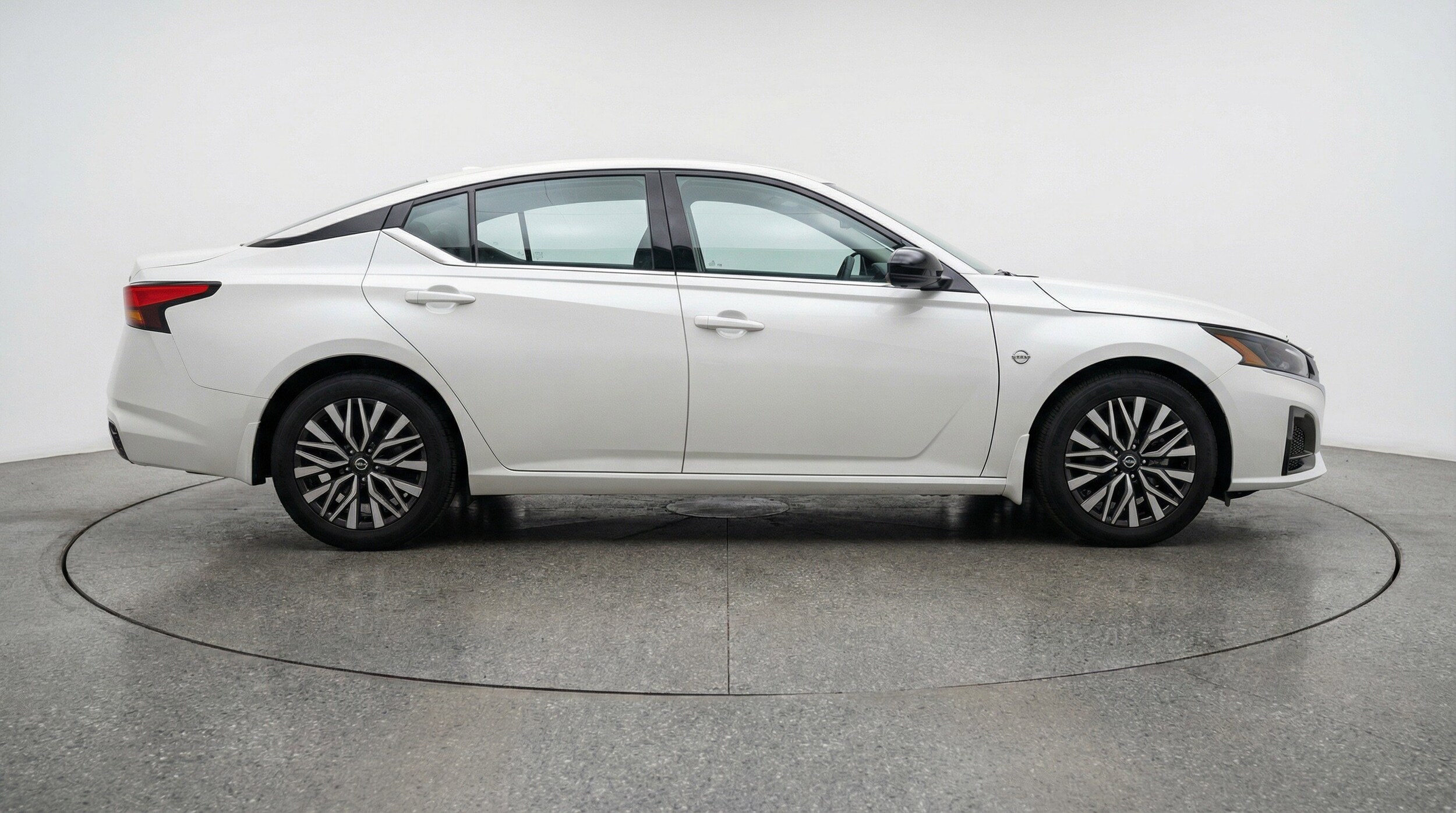 Thumbnail: 2025 Nissan Altima - 11