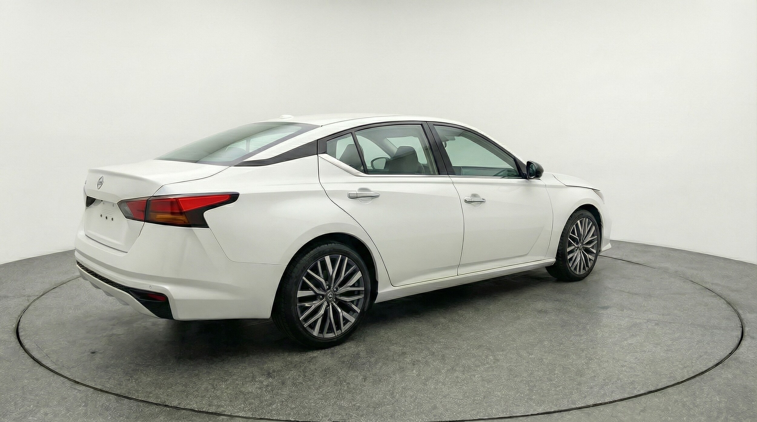 Thumbnail: 2025 Nissan Altima - 7