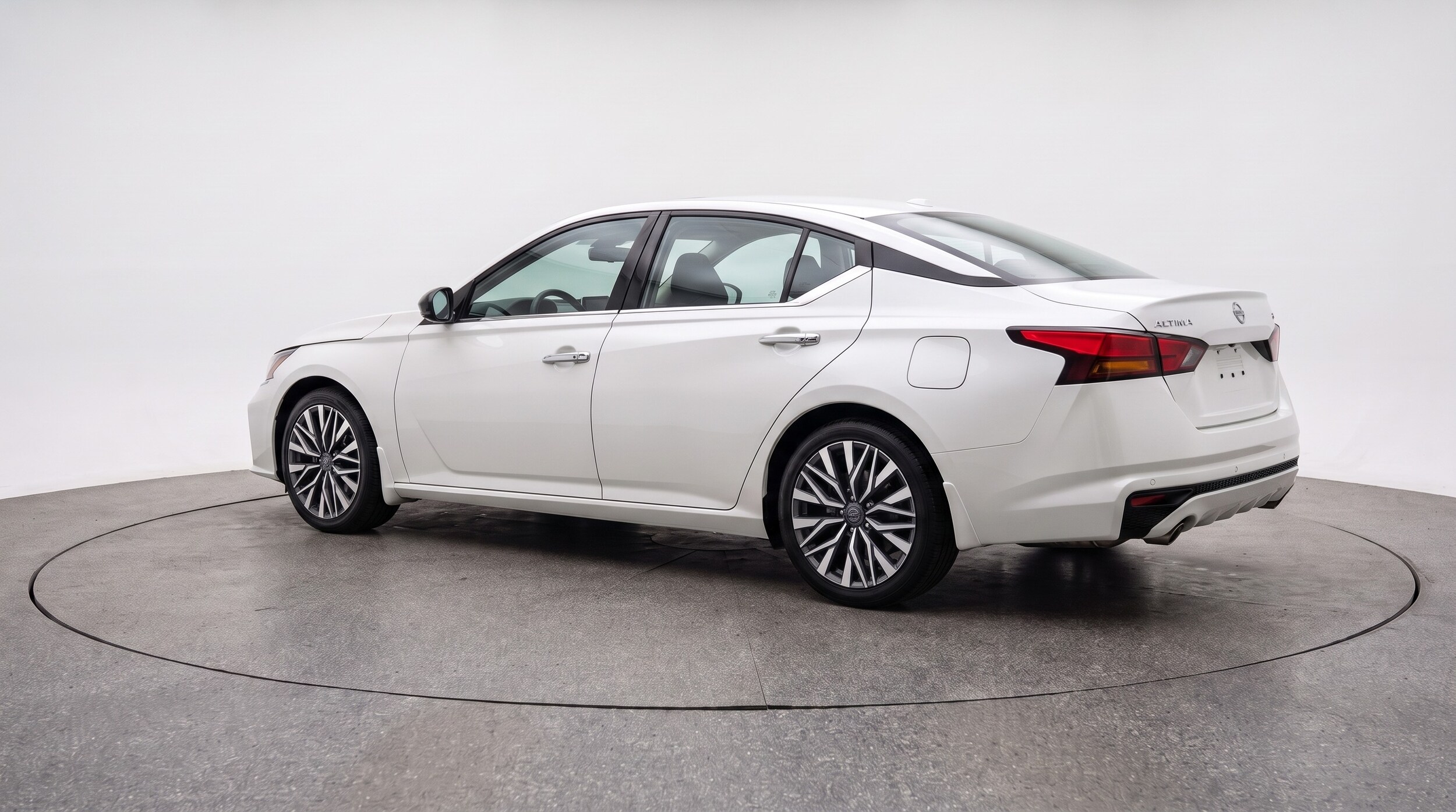 Thumbnail: 2025 Nissan Altima - 5