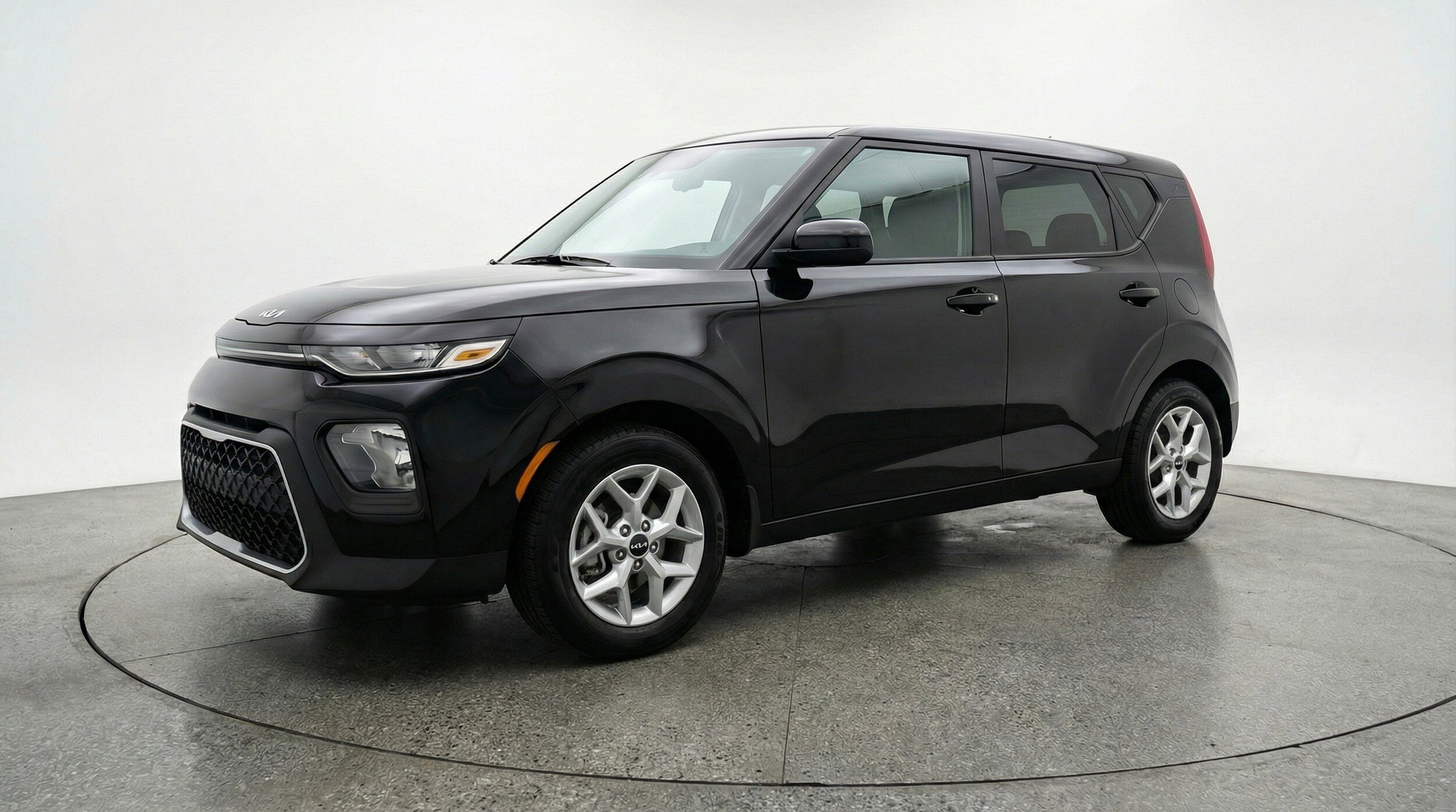 Thumbnail: 2025 Kia Soul - 3