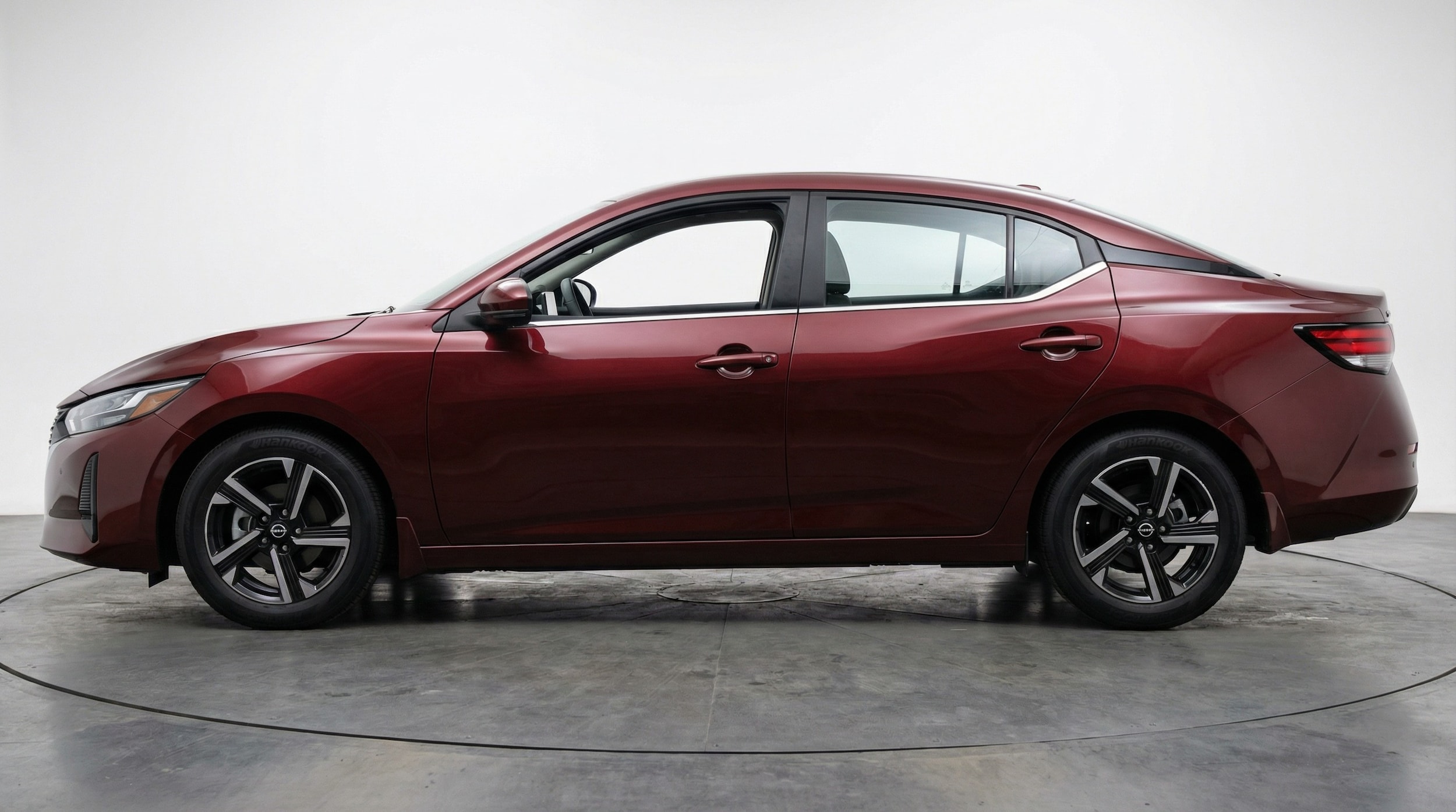 Thumbnail: 2025 Nissan Sentra - 4