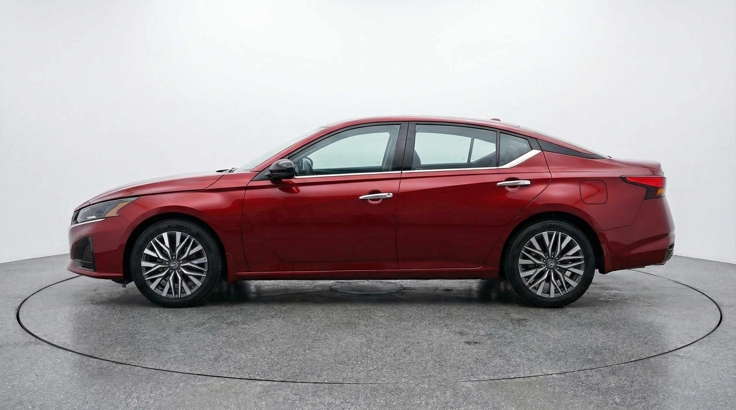 Thumbnail: 2025 Nissan Altima - 4