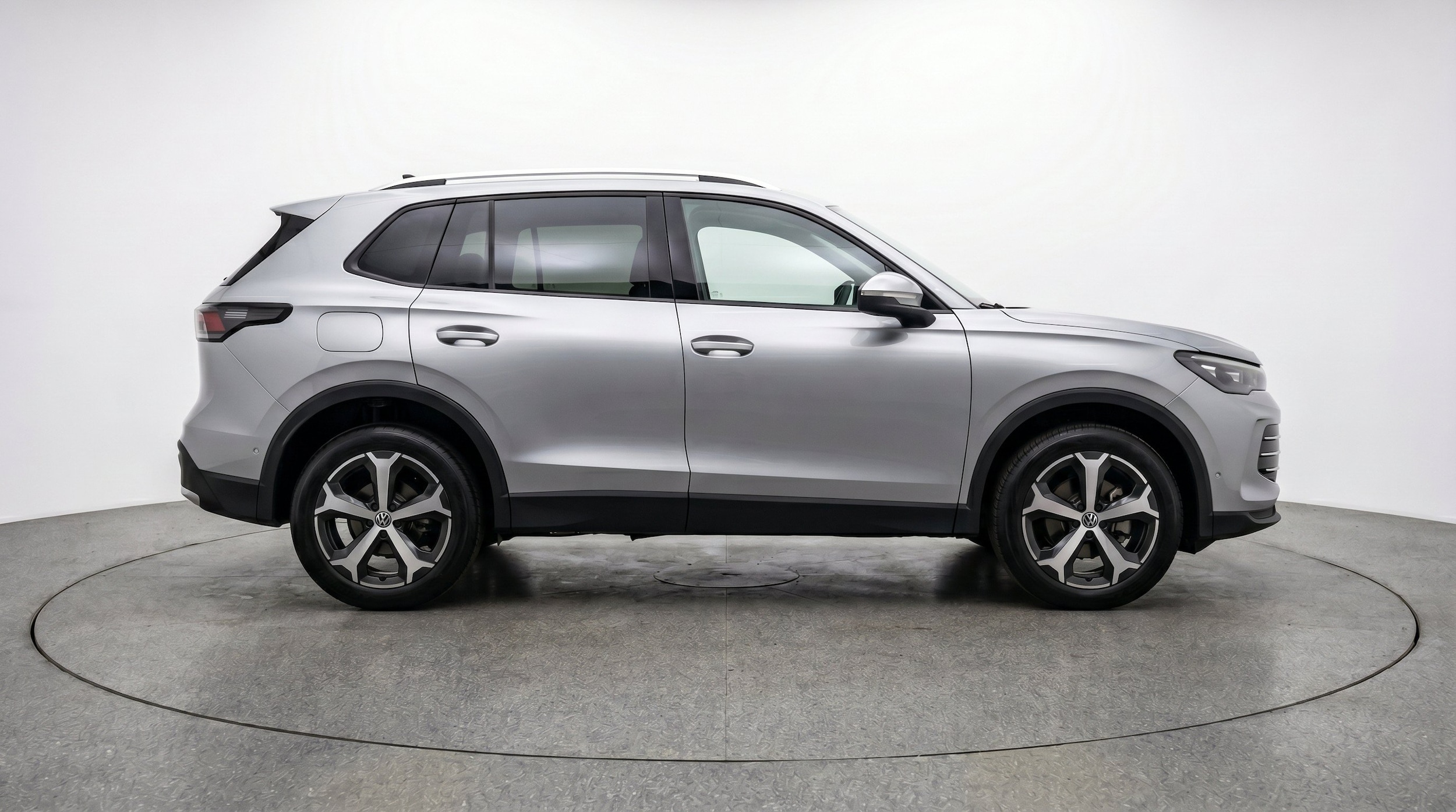 Thumbnail: 2026 Volkswagen Tiguan - 11
