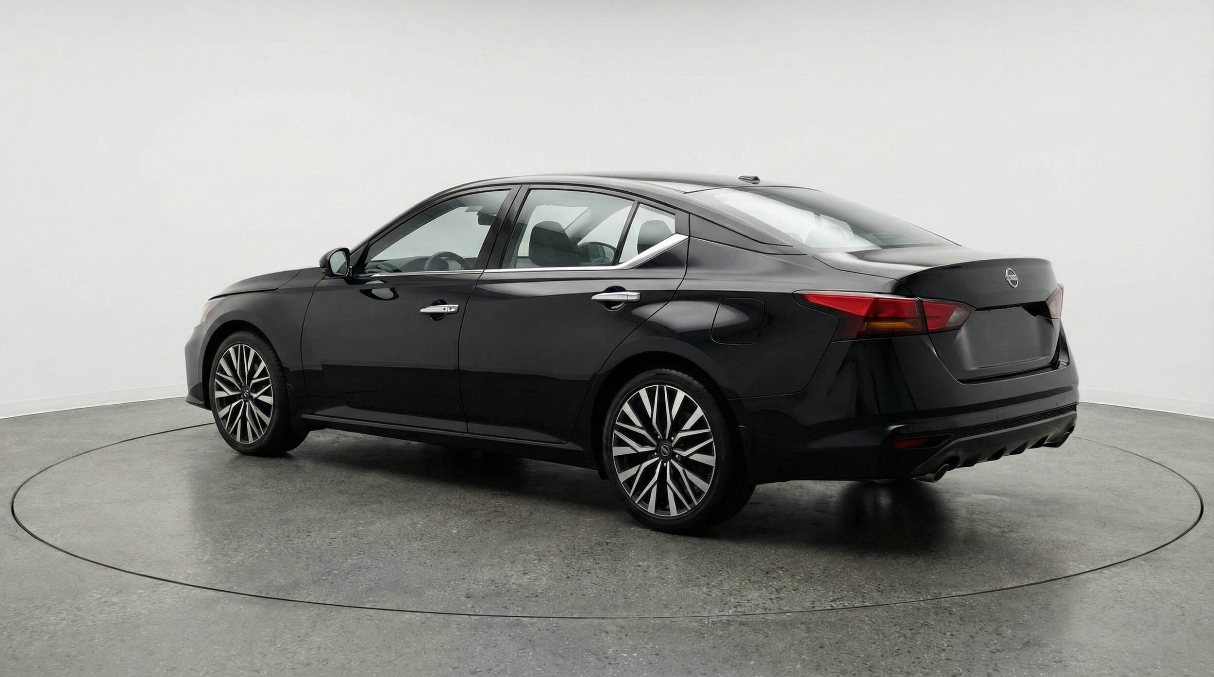 Thumbnail: 2025 Nissan Altima - 5