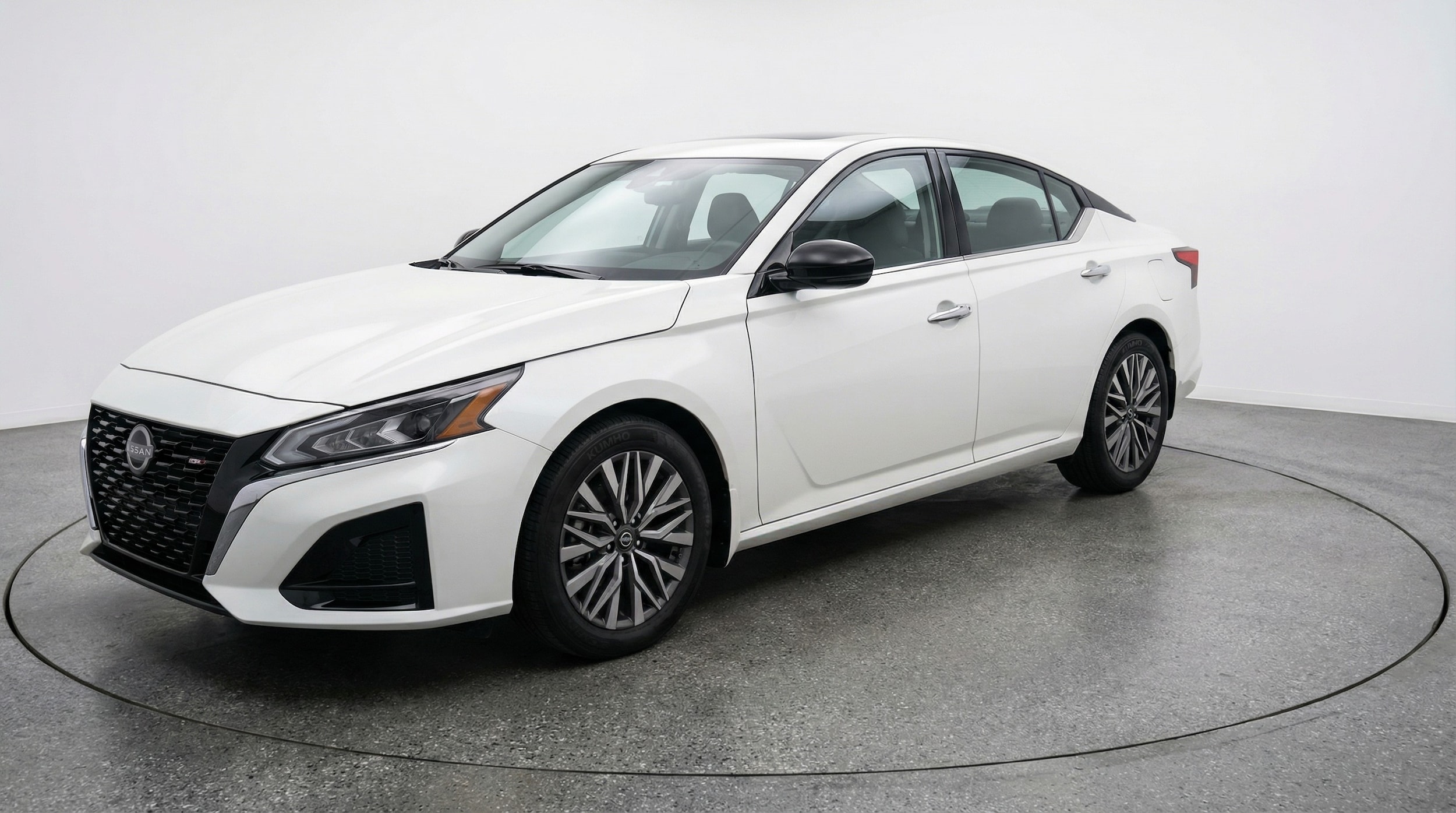 Thumbnail: 2025 Nissan Altima - 3