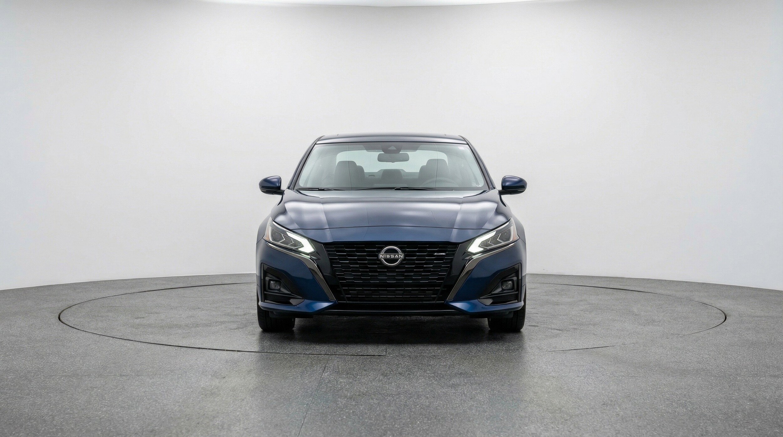 Thumbnail: 2025 Nissan Altima - 2