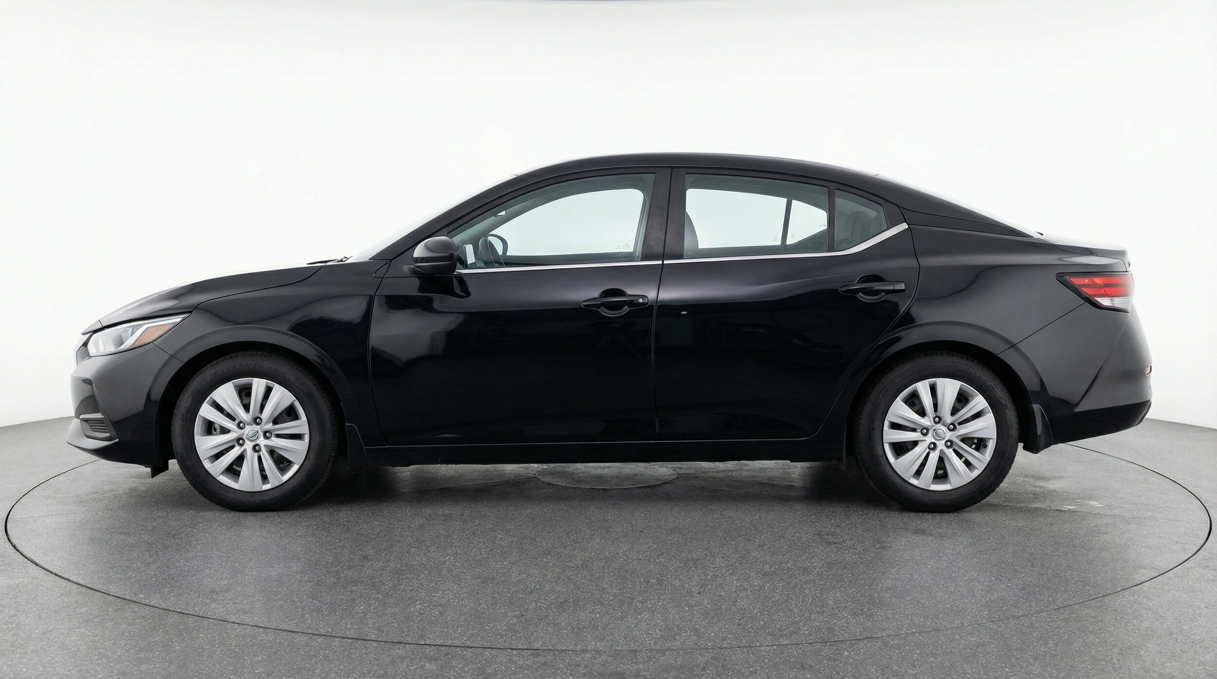 Thumbnail: 2025 Nissan Sentra - 4