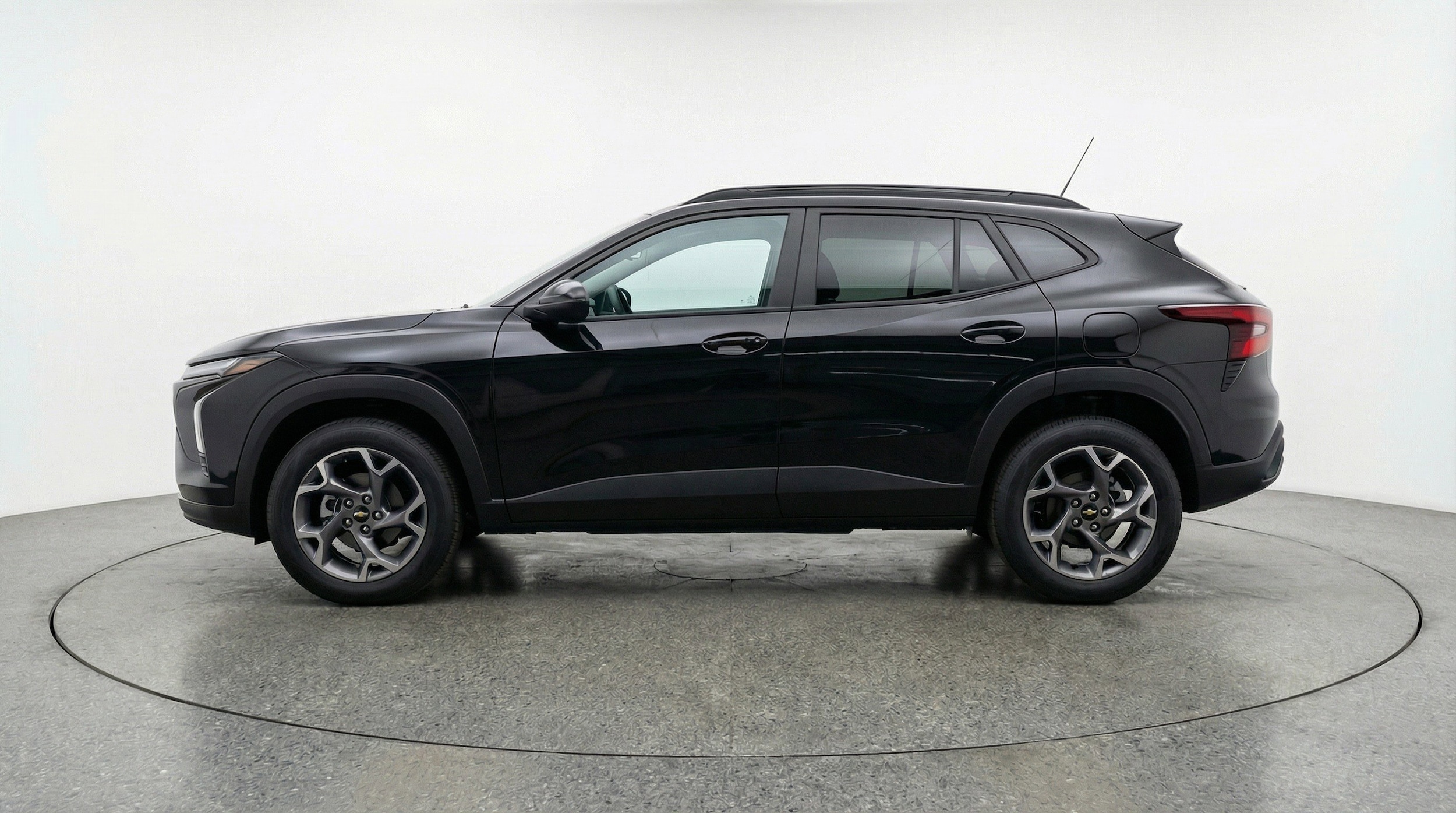 Thumbnail: 2025 Chevrolet Trax - 5