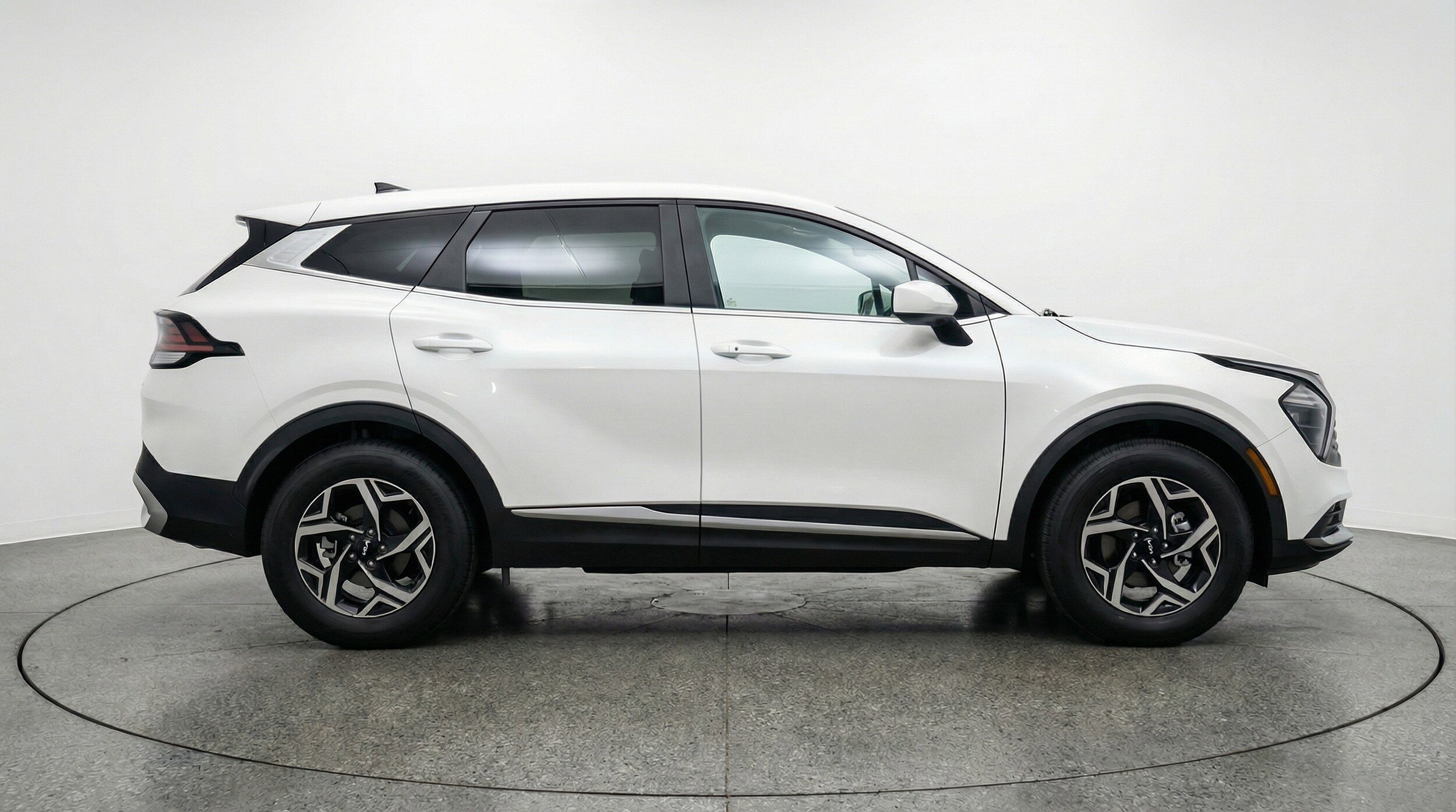 Thumbnail: 2025 Kia Sportage - 11