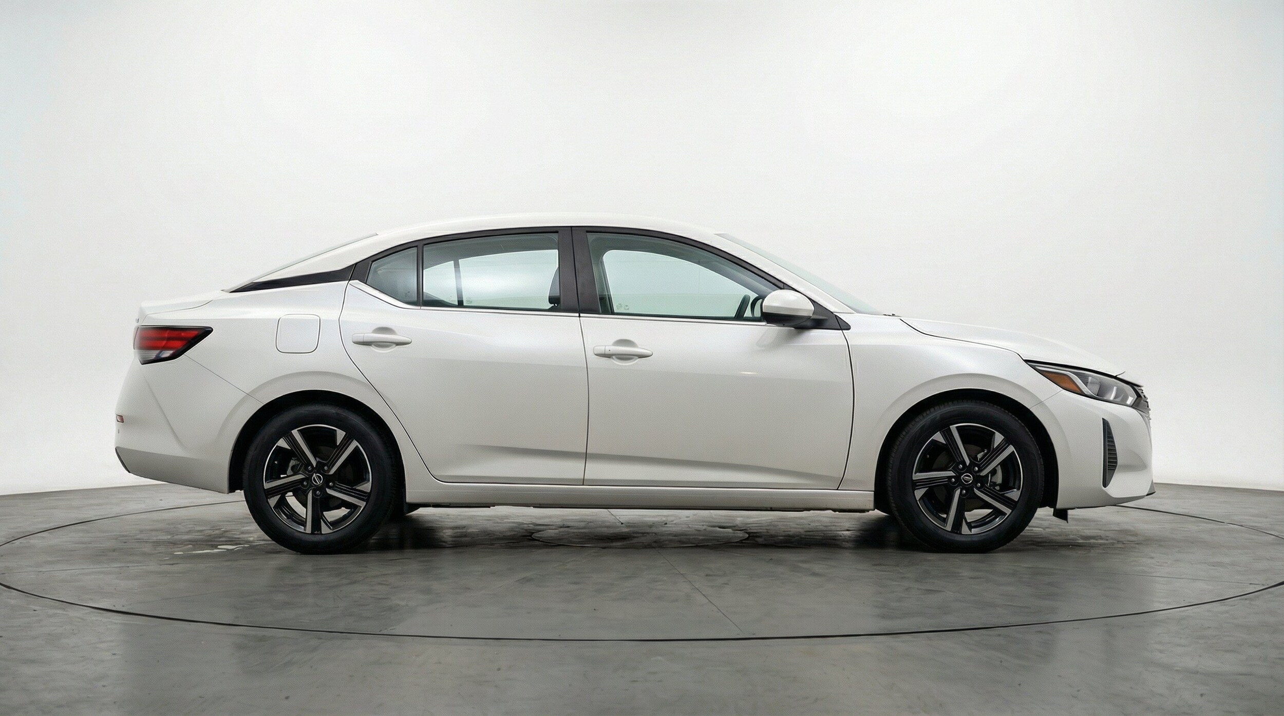 Thumbnail: 2025 Nissan Sentra - 11