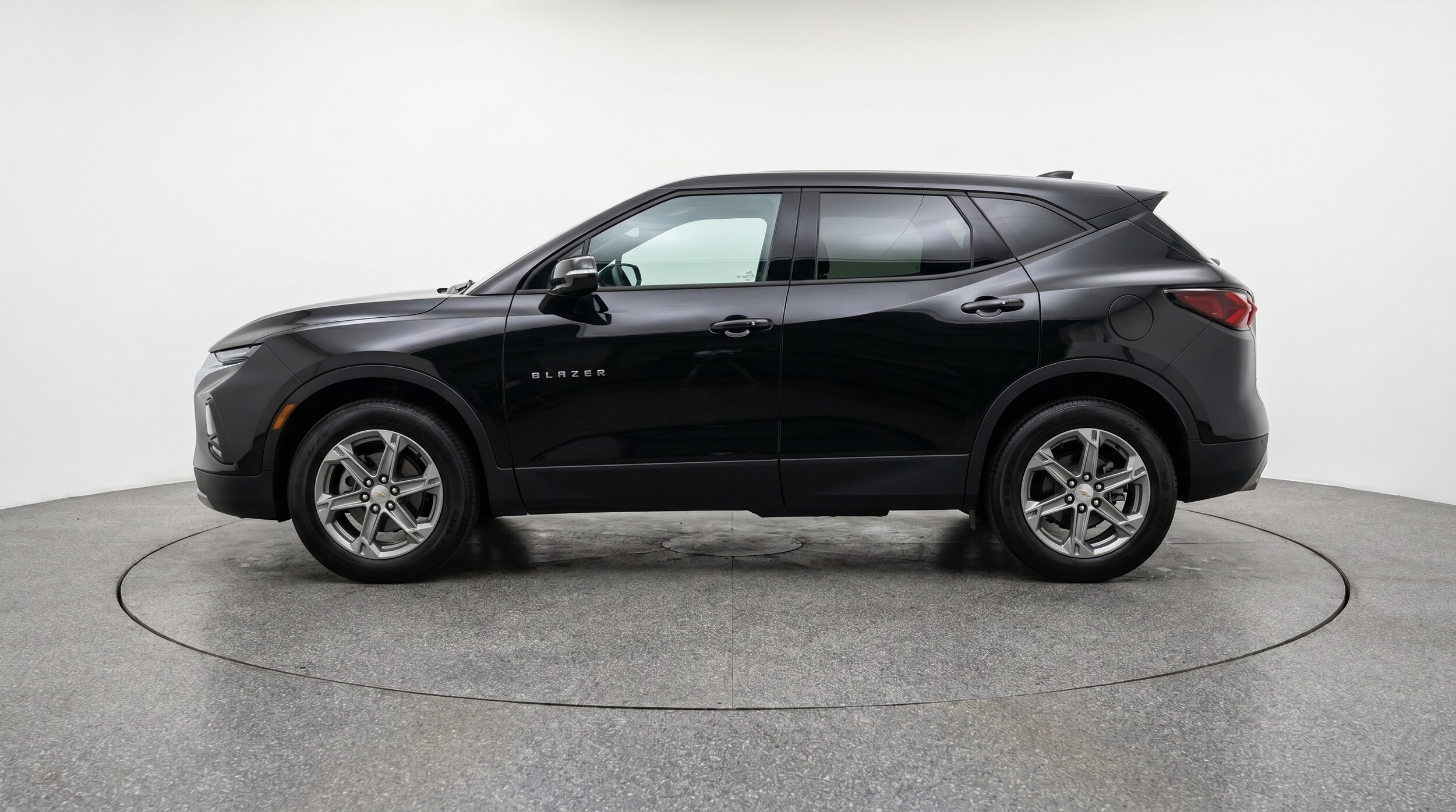 Thumbnail: 2025 Chevrolet Blazer - 4