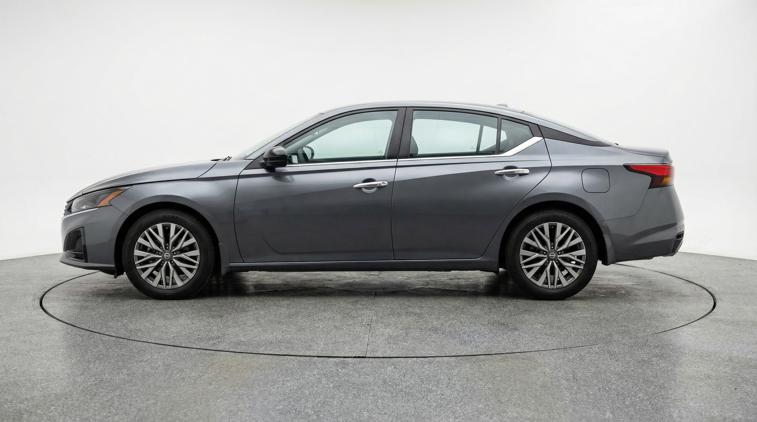 Thumbnail: 2025 Nissan Altima - 4