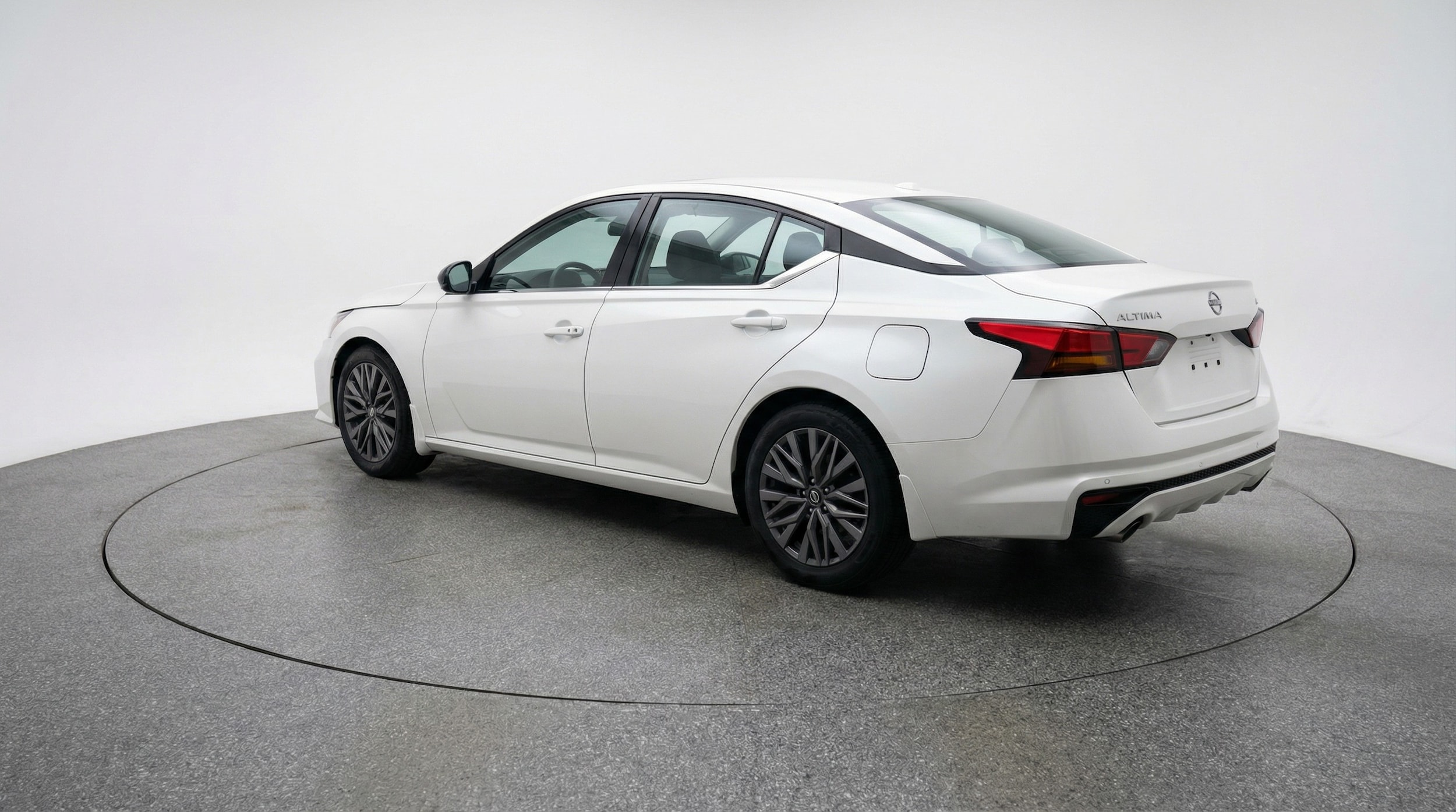 Thumbnail: 2025 Nissan Altima - 5