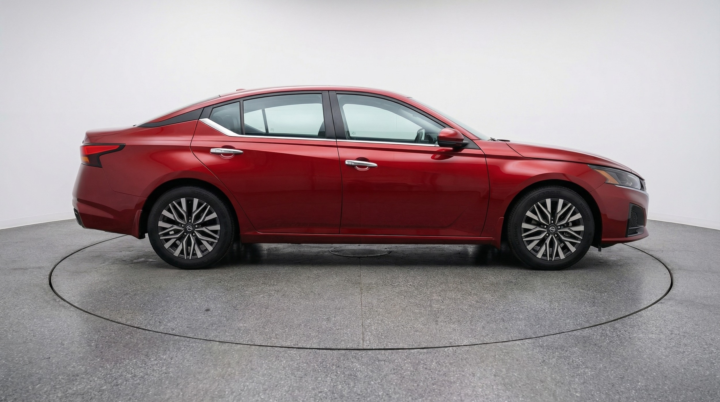 Thumbnail: 2025 Nissan Altima - 8