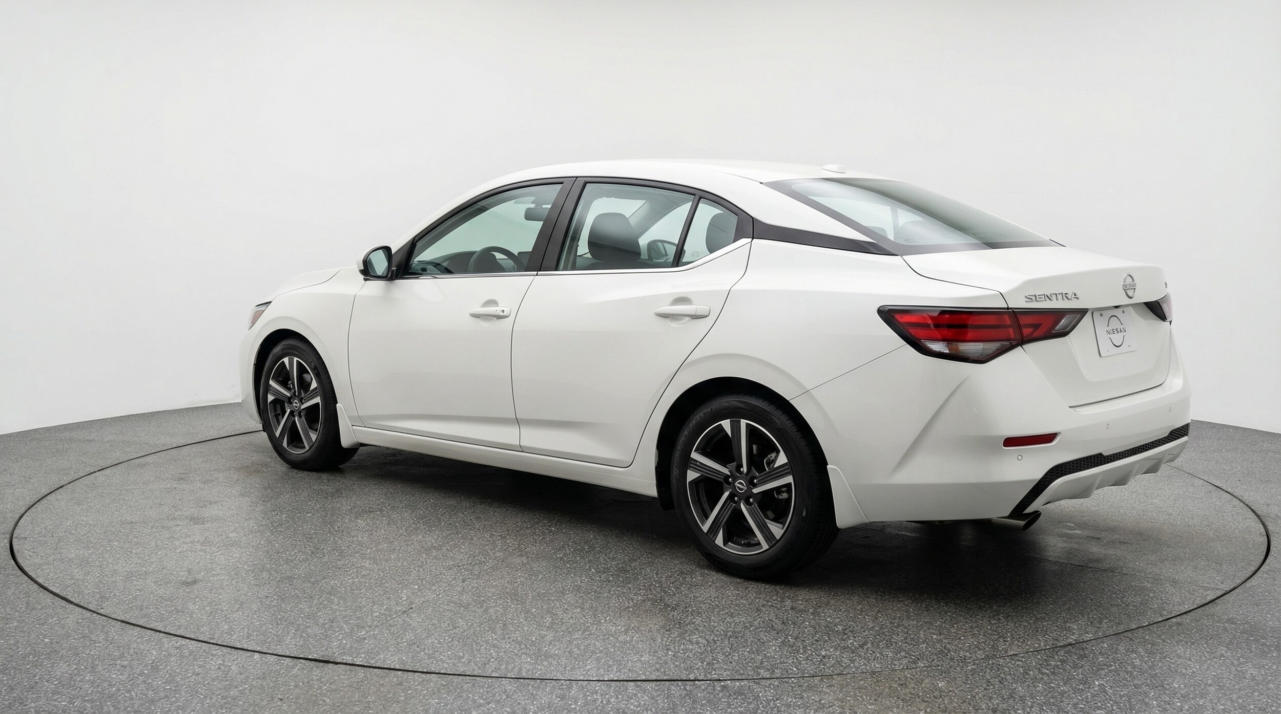 Thumbnail: 2025 Nissan Sentra - 5