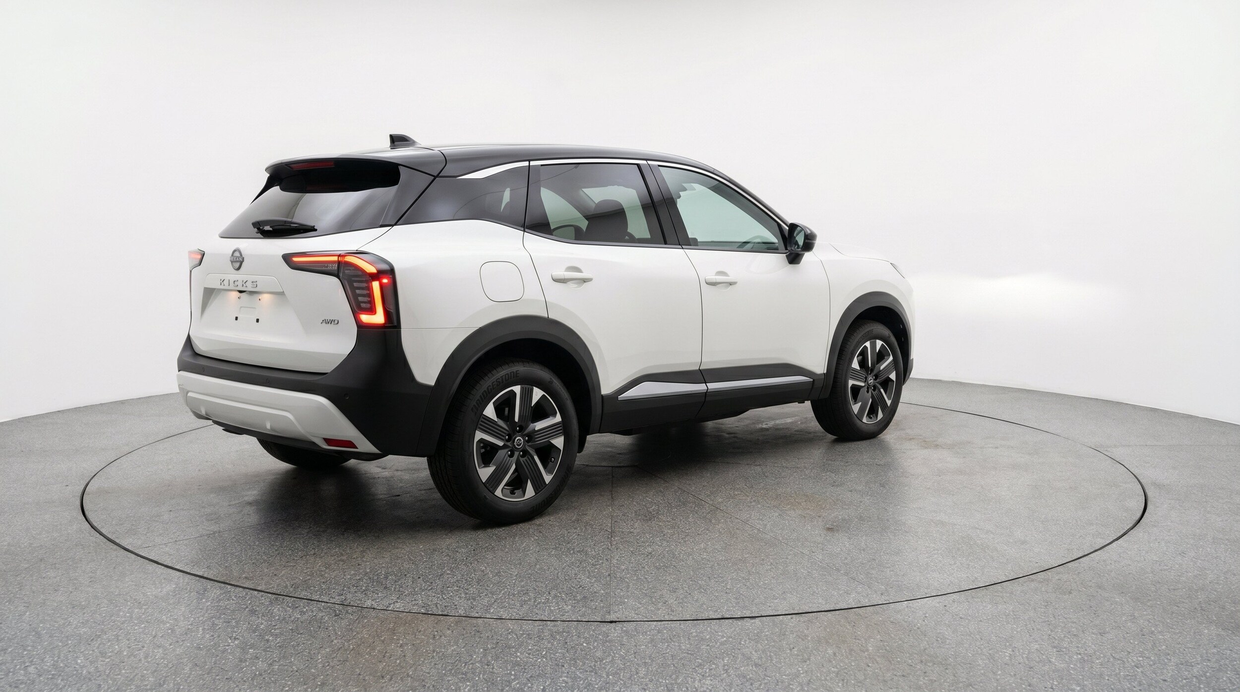Thumbnail: 2026 Nissan Kicks - 9