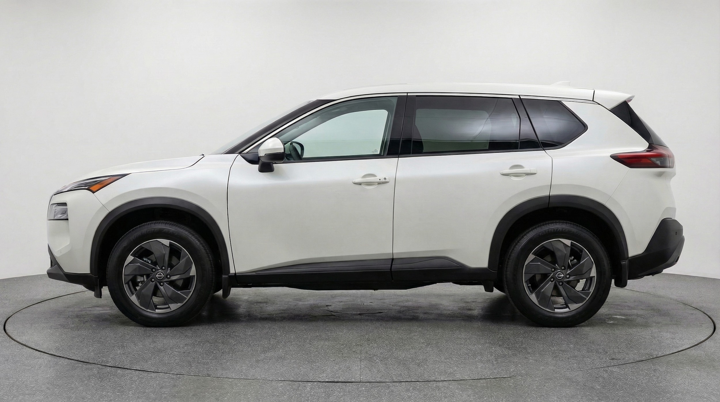 Thumbnail: 2025 Nissan Rogue - 4