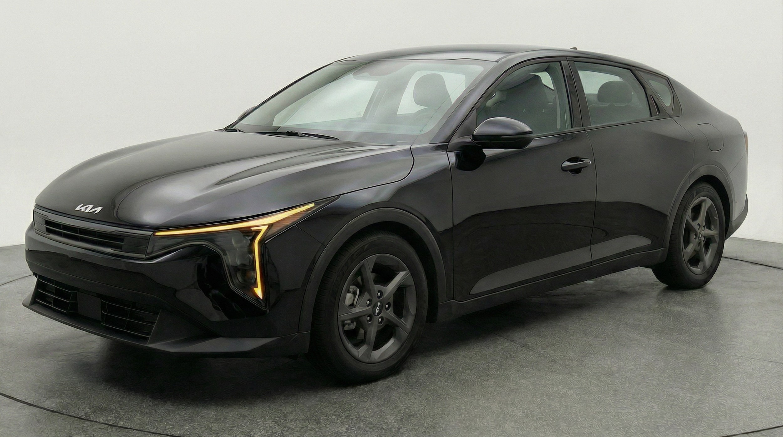 Thumbnail: 2025 Kia K4 - 3