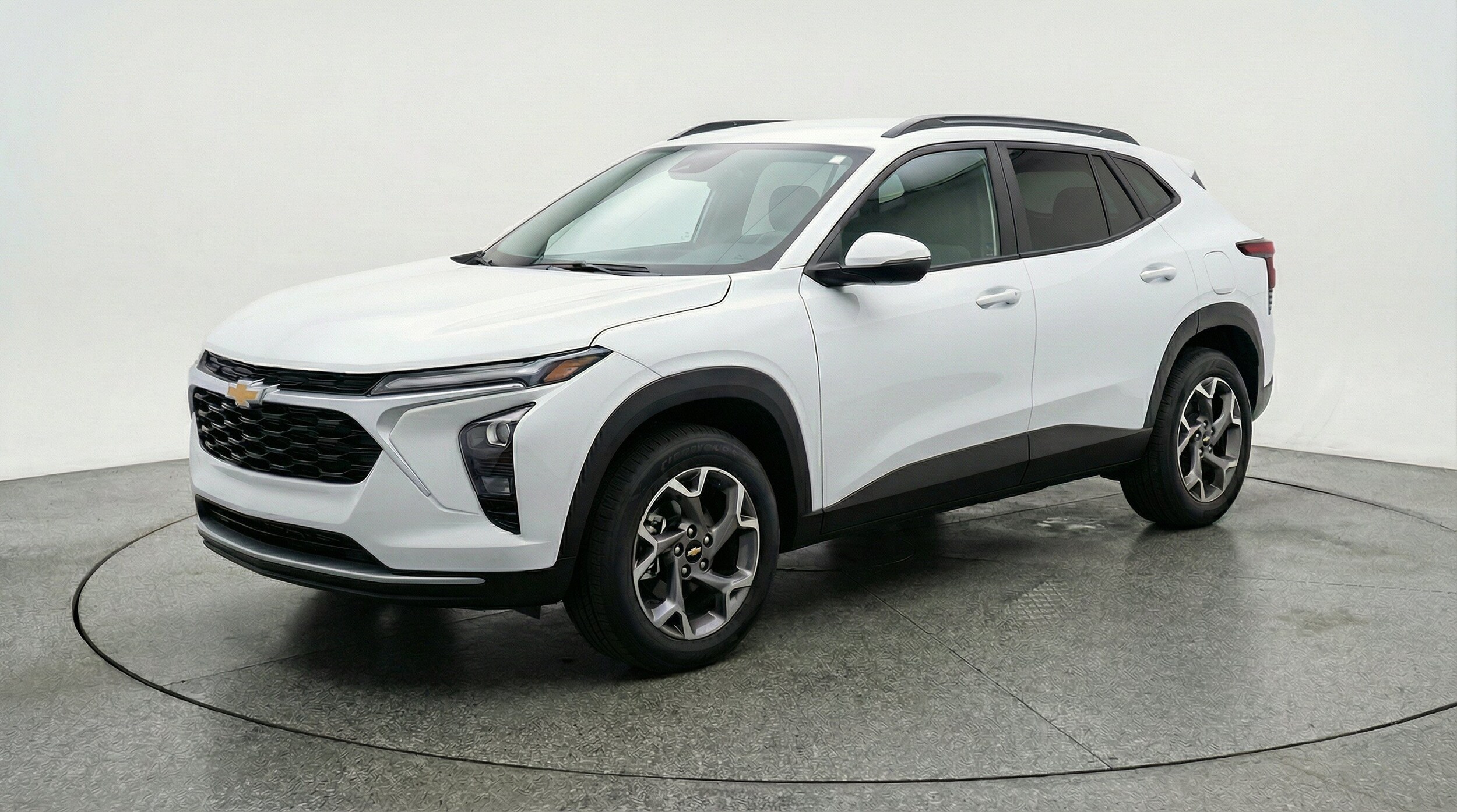 Thumbnail: 2025 Chevrolet Trax - 3