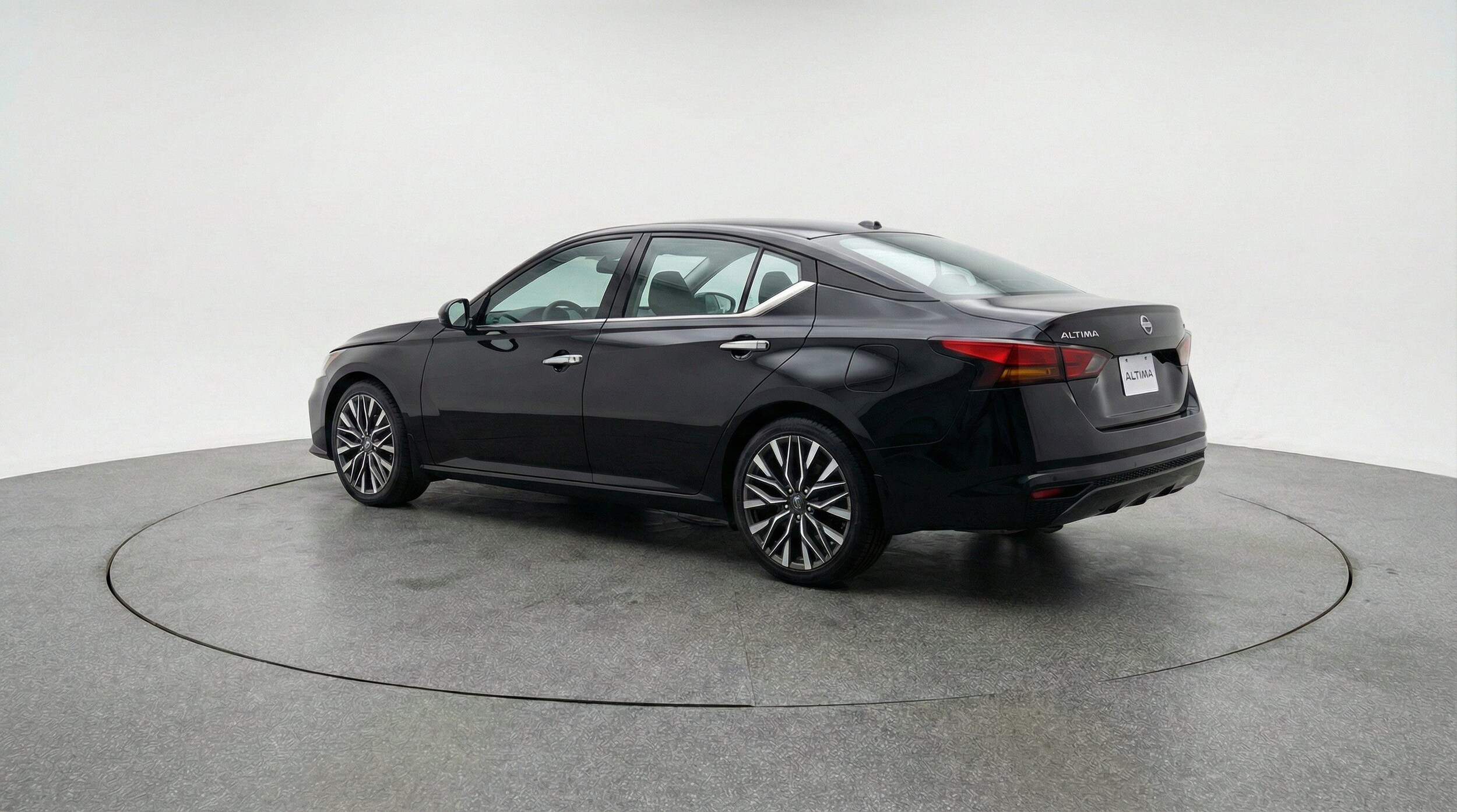 Thumbnail: 2025 Nissan Altima - 6