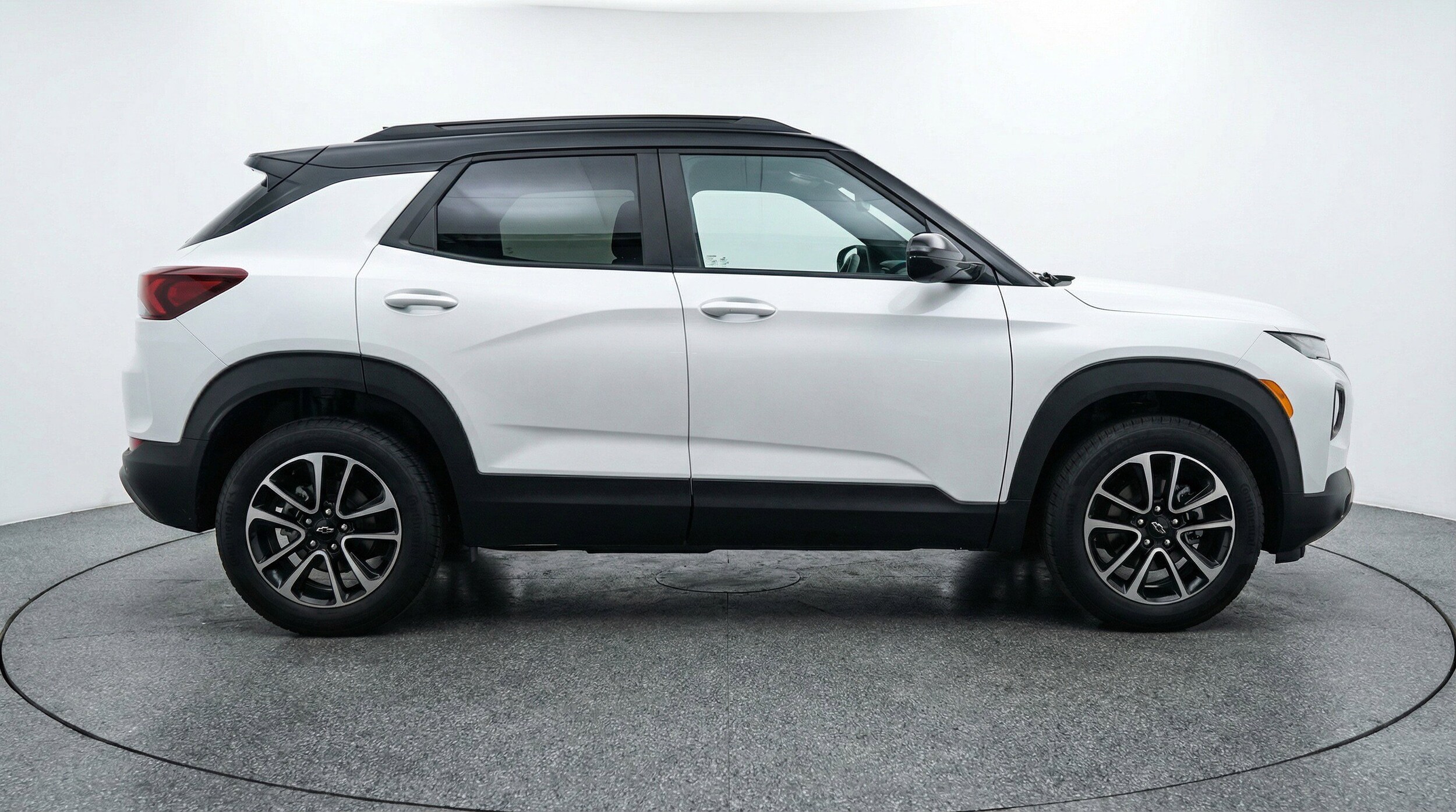 Thumbnail: 2025 Chevrolet TrailBlazer - 11