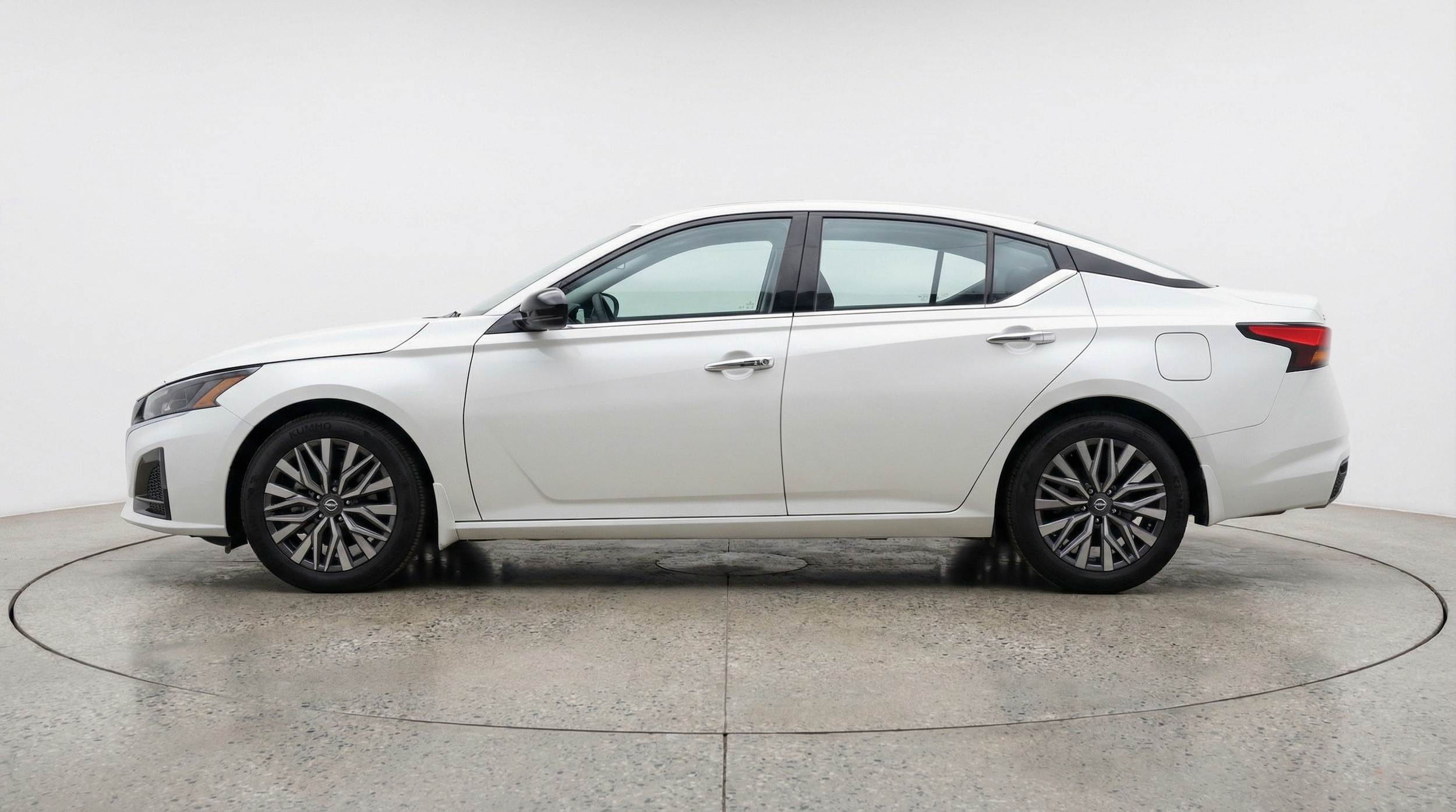 Thumbnail: 2025 Nissan Altima - 4