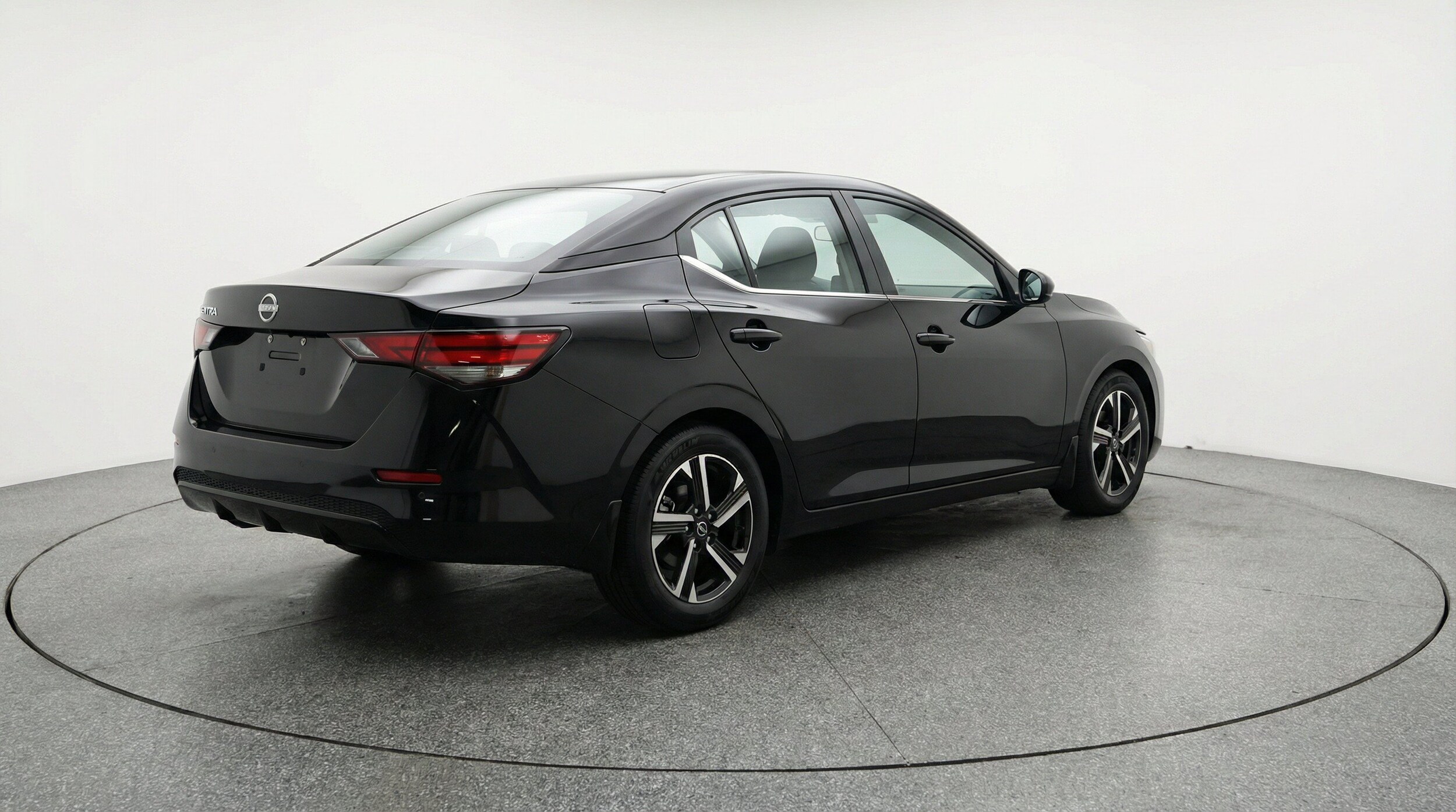 Thumbnail: 2025 Nissan Sentra - 9