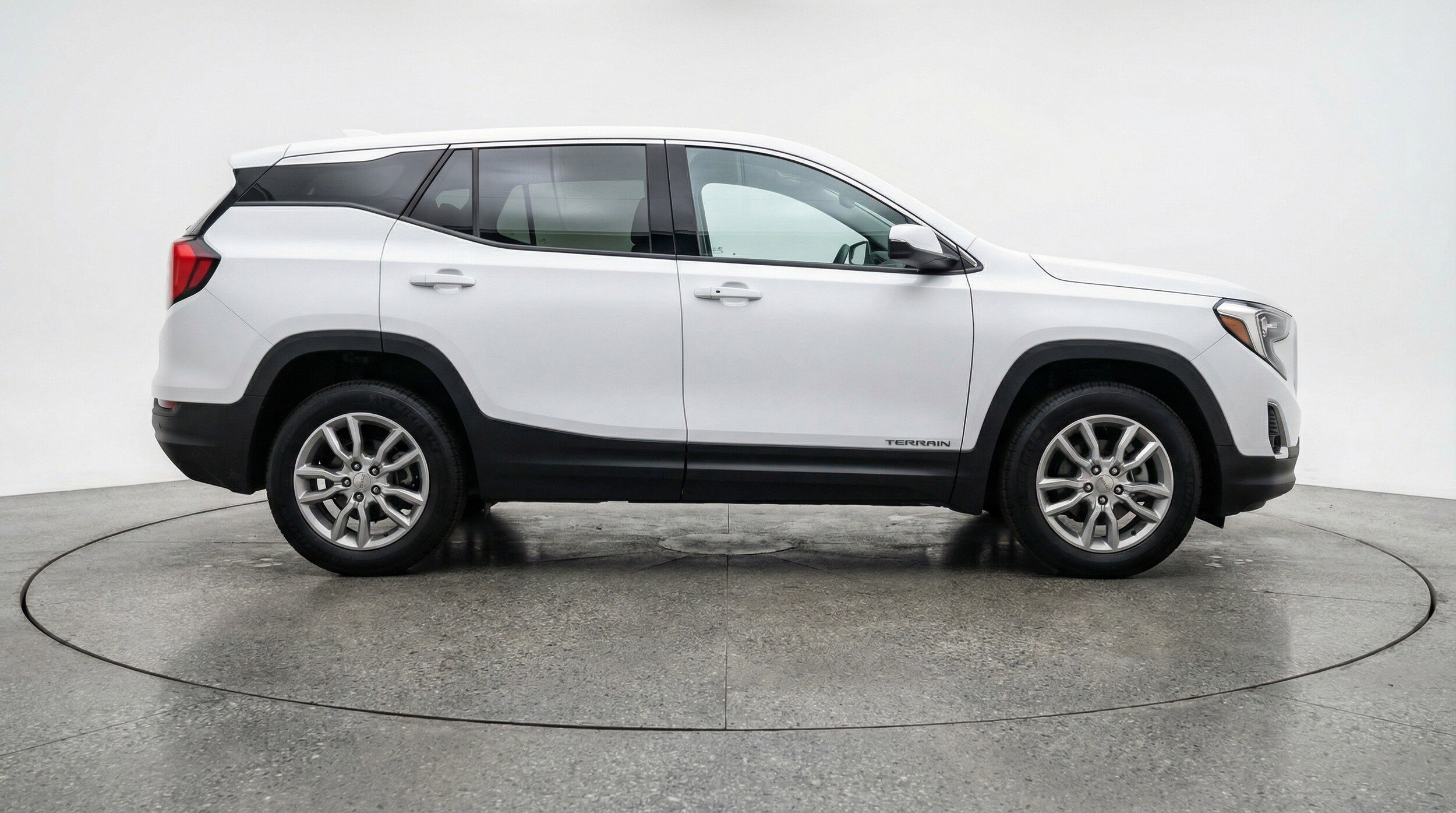 Thumbnail: 2024 GMC Terrain - 11