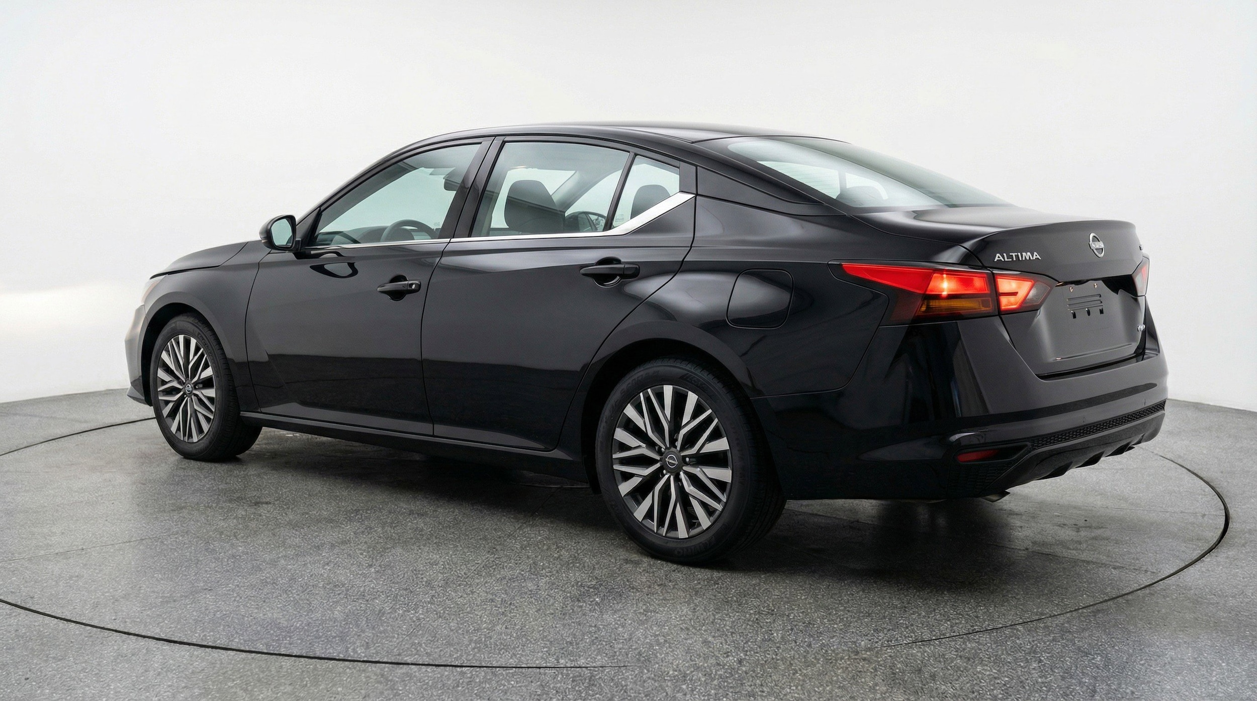 Thumbnail: 2025 Nissan Altima - 6