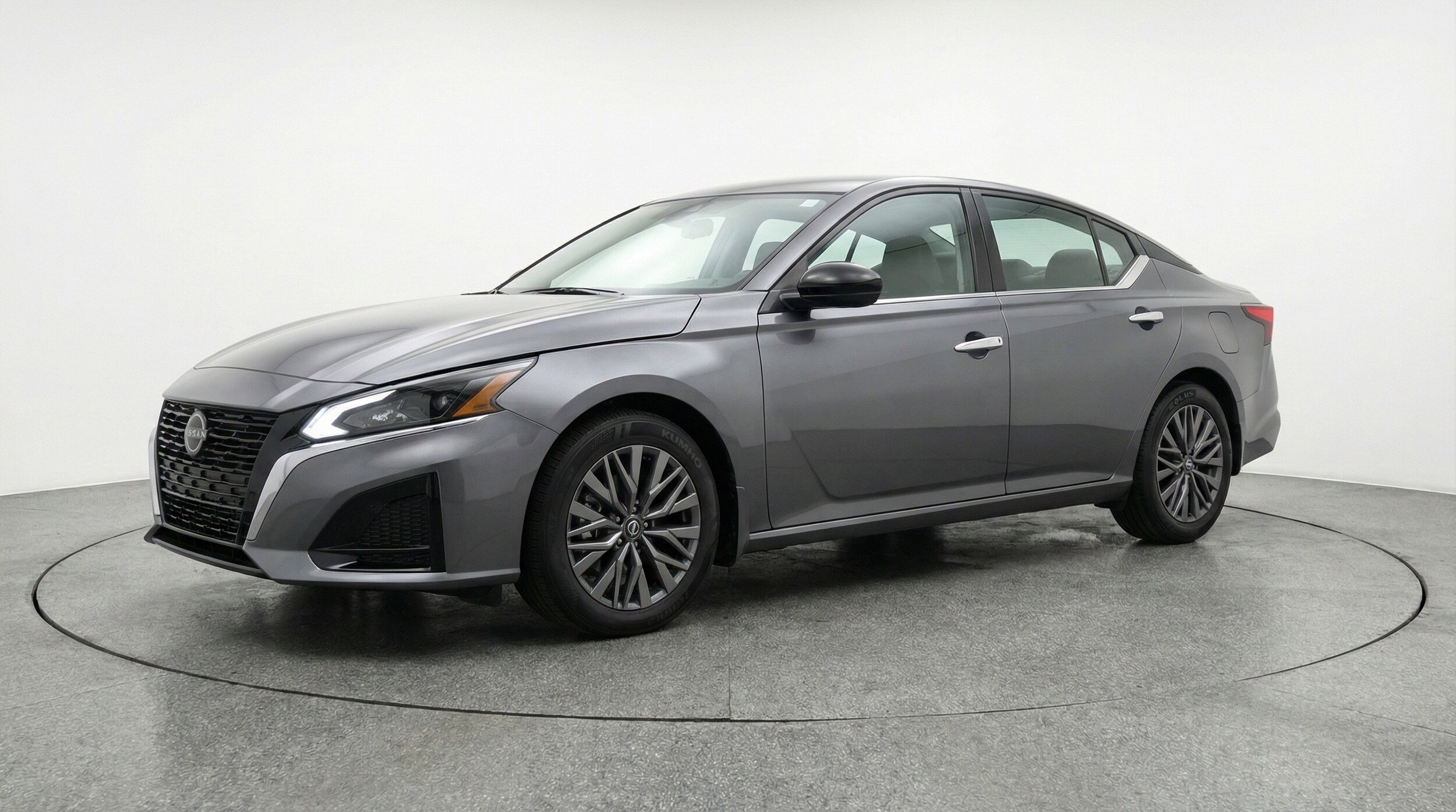 Thumbnail: 2025 Nissan Altima - 3