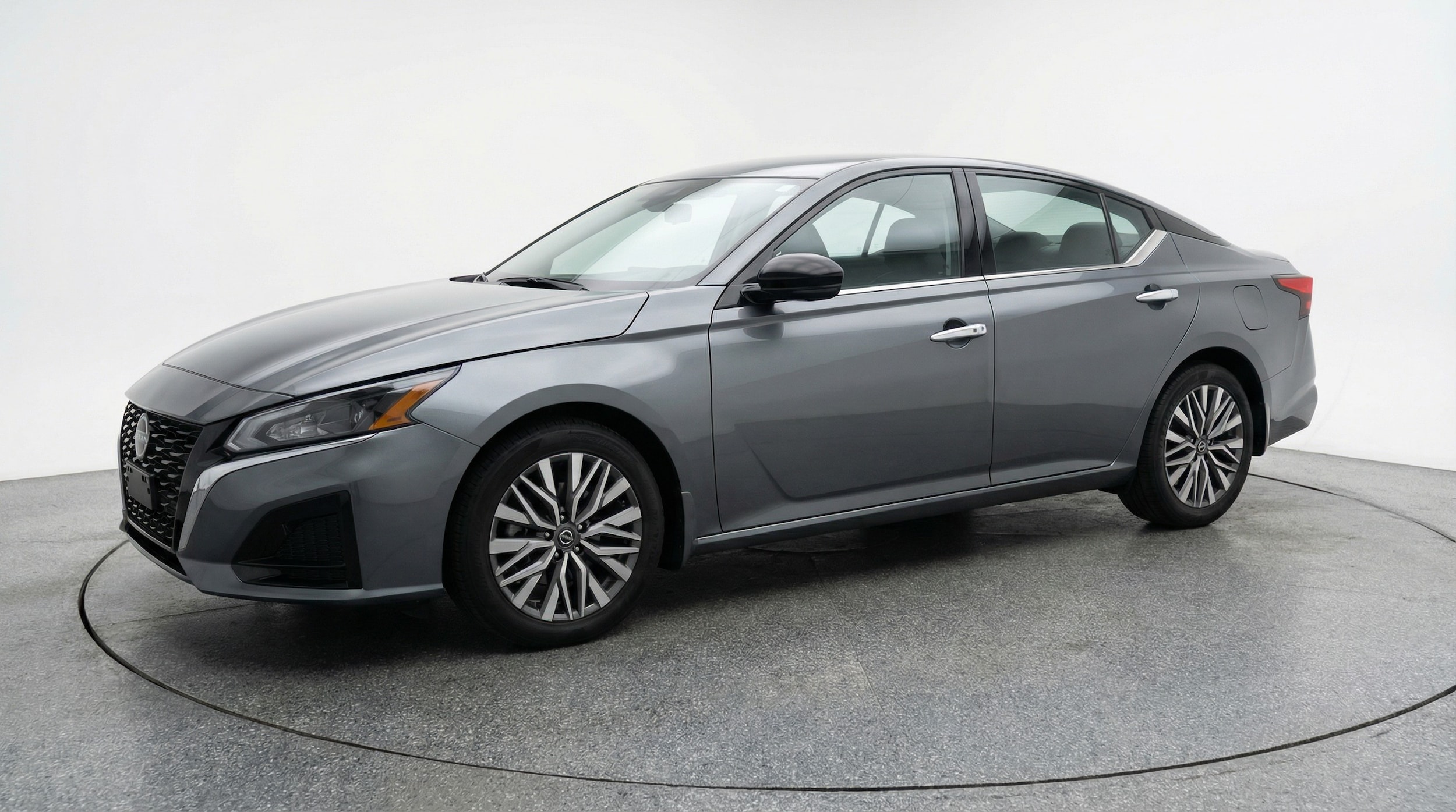 Thumbnail: 2025 Nissan Altima - 3