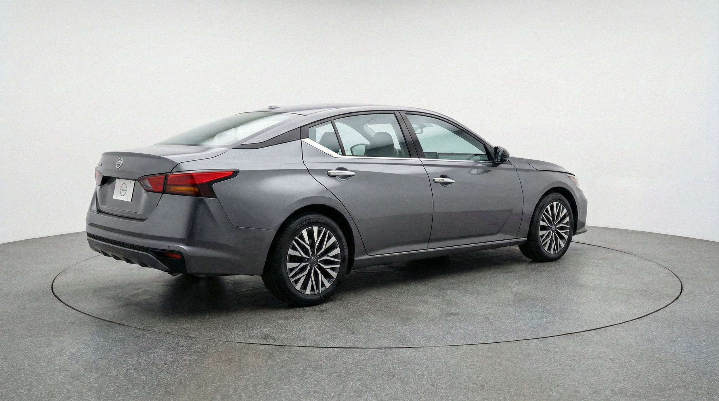 Thumbnail: 2025 Nissan Altima - 9
