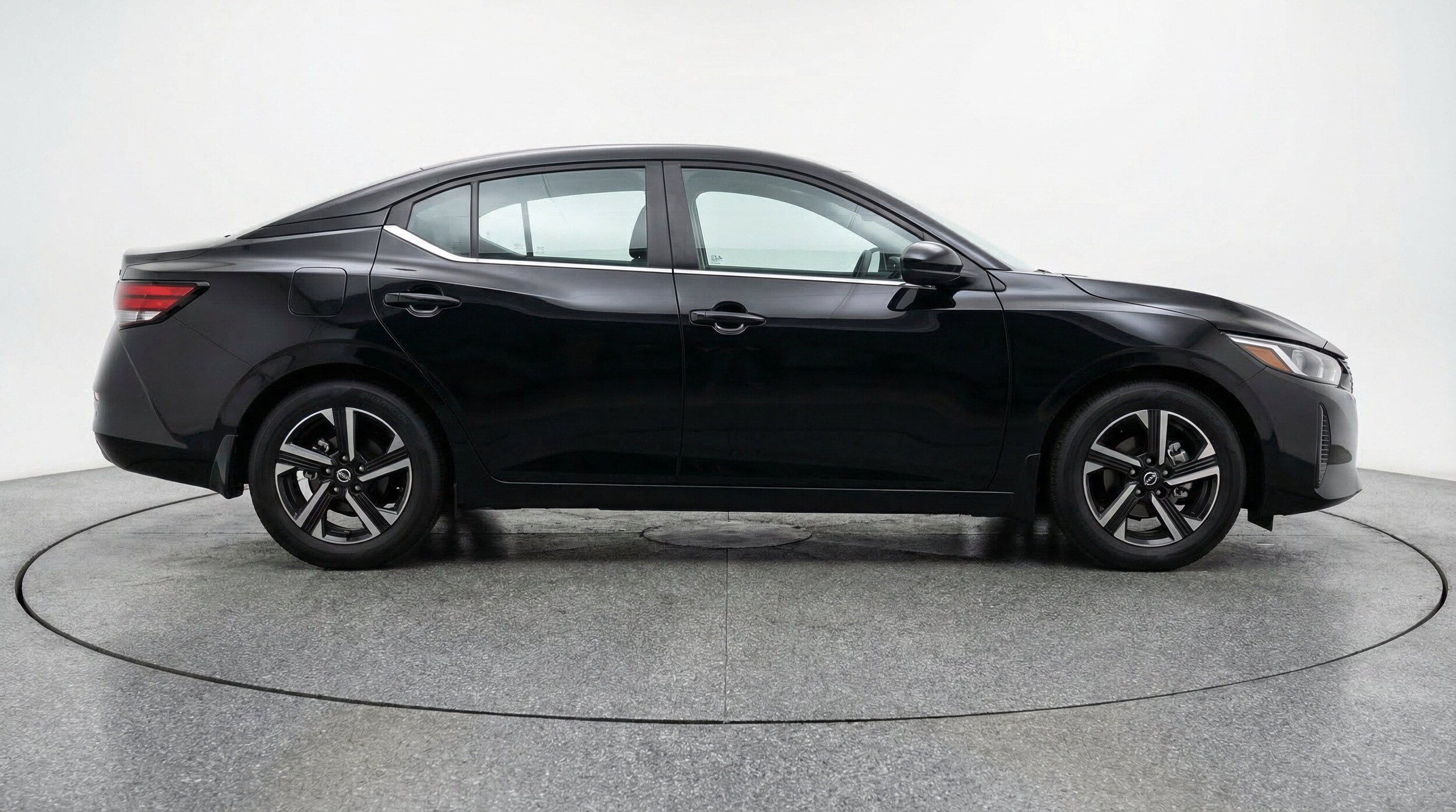 Thumbnail: 2025 Nissan Sentra - 11