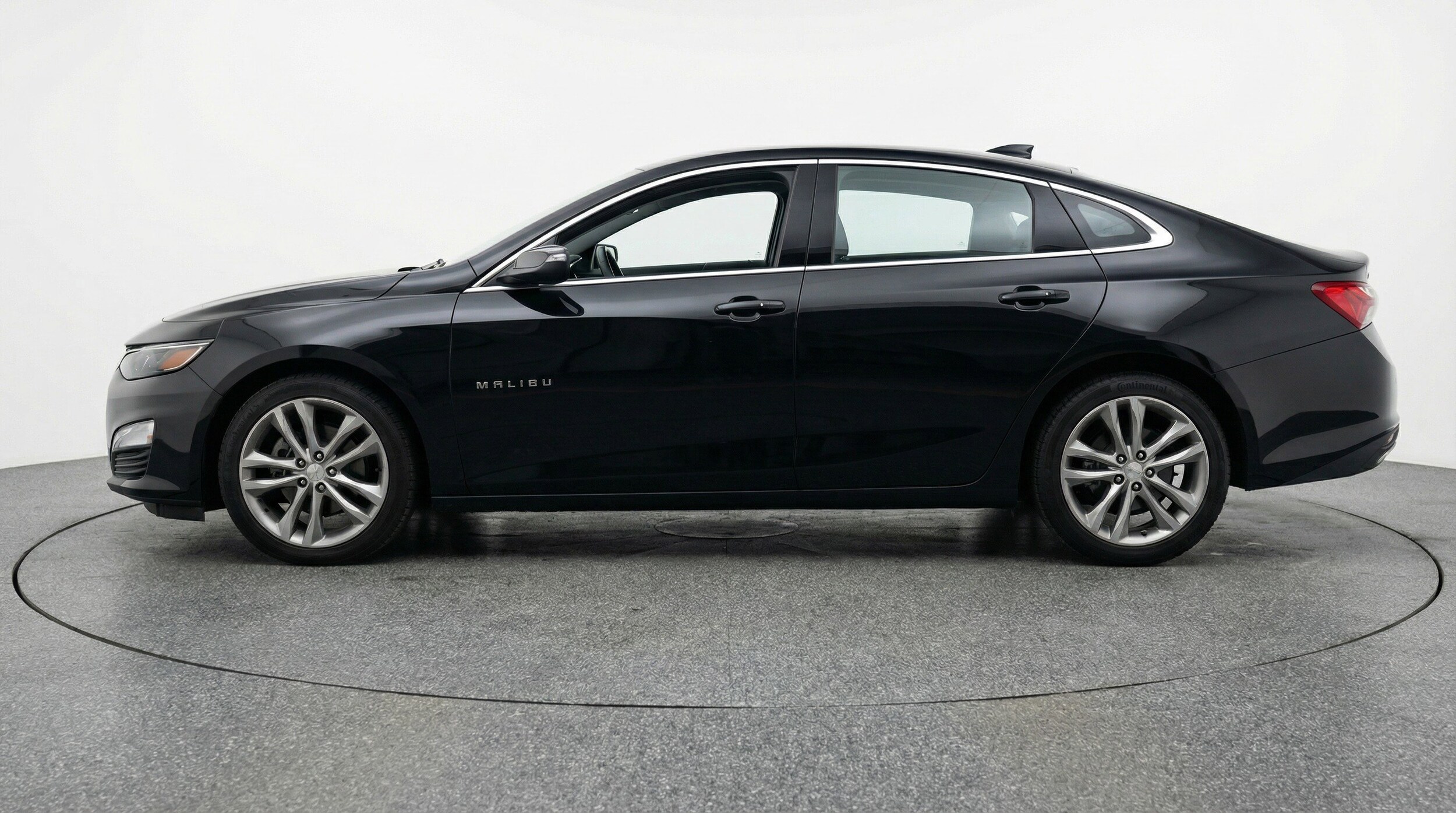 Thumbnail: 2024 Chevrolet Malibu - 5