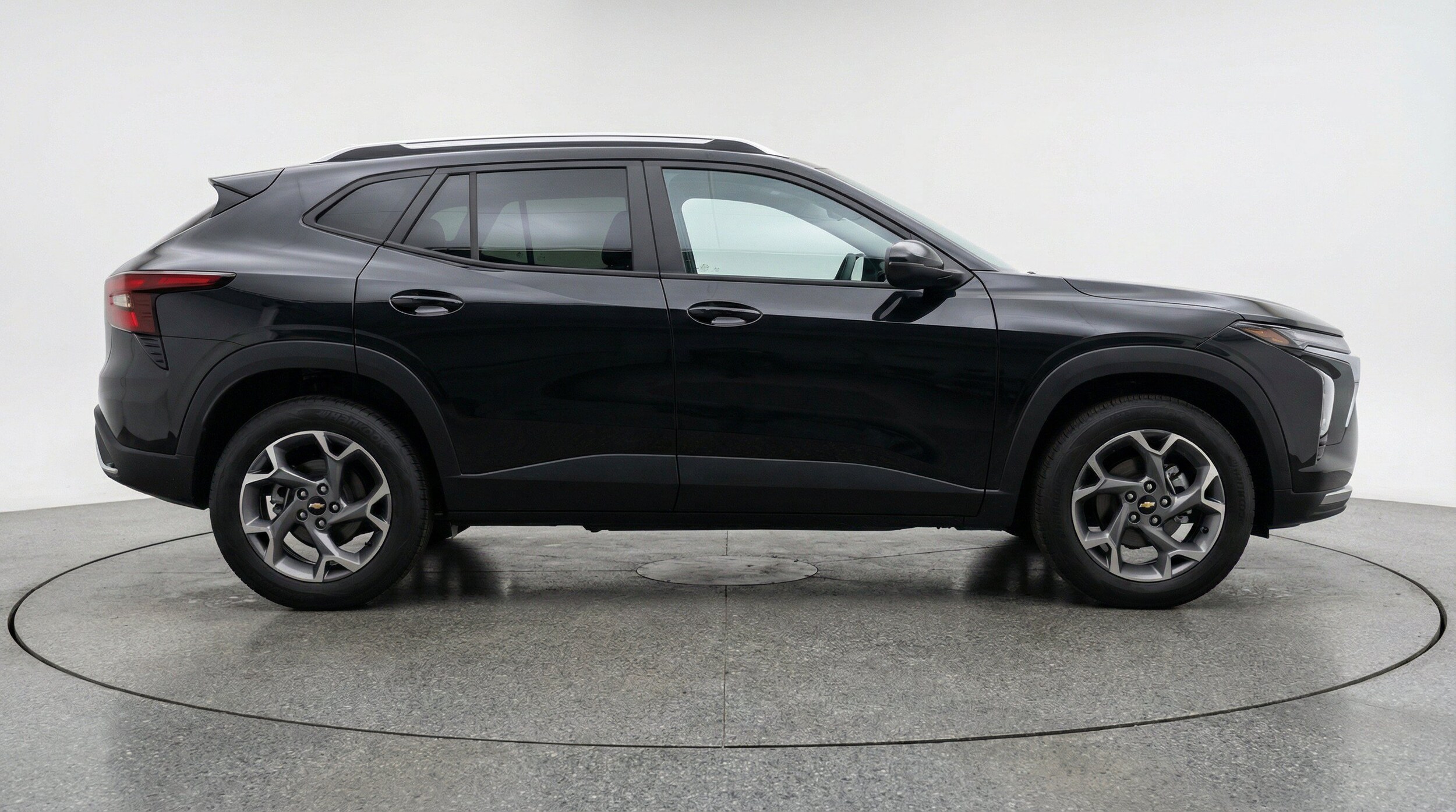 Thumbnail: 2025 Chevrolet Trax - 11