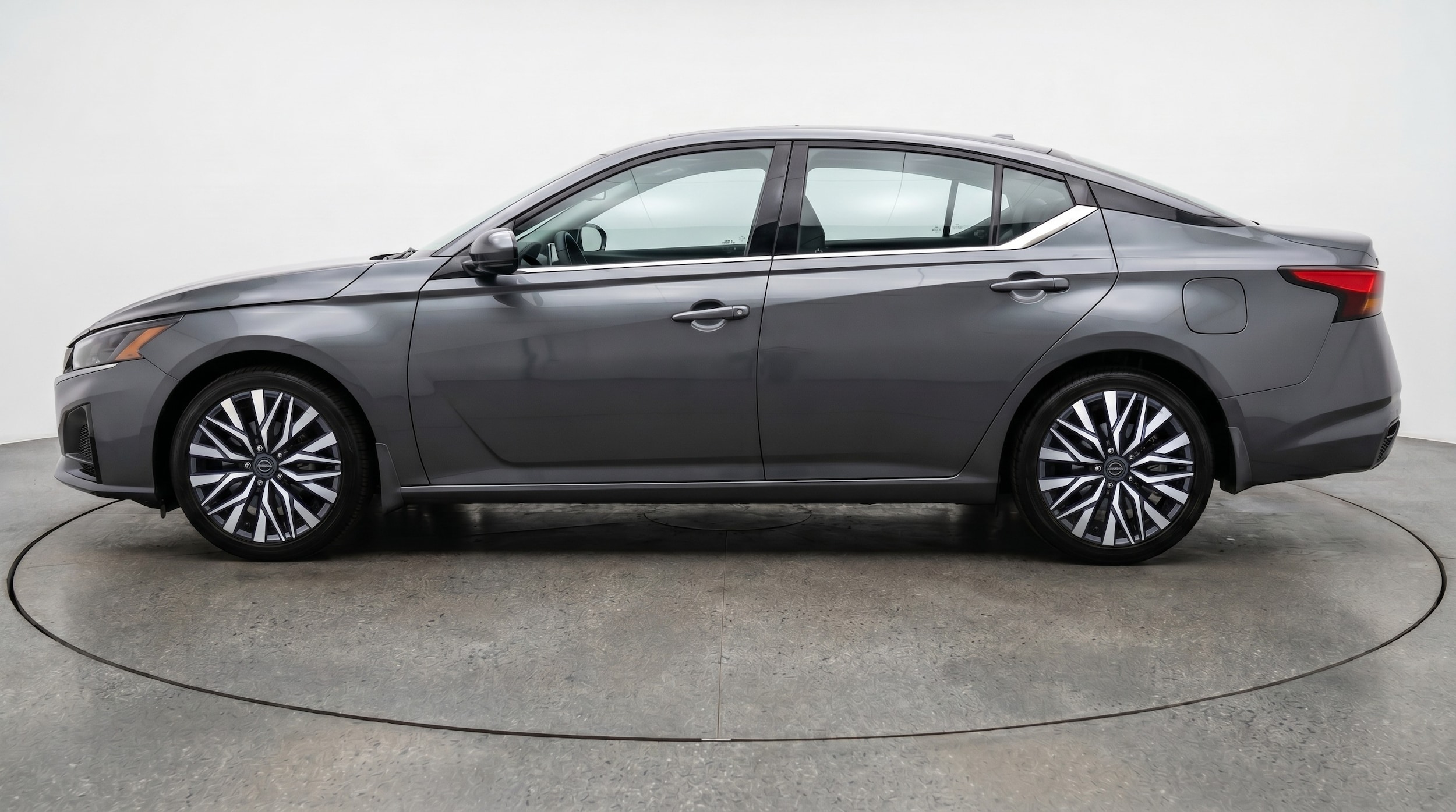 Thumbnail: 2025 Nissan Altima - 4