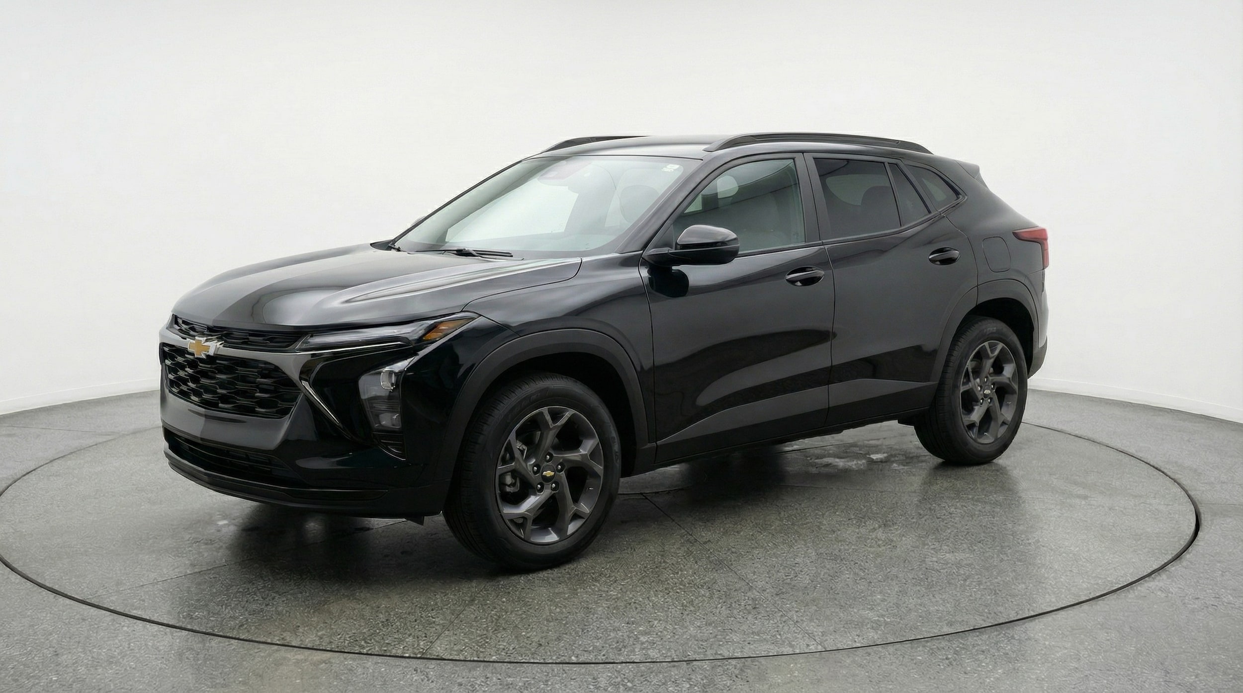 Thumbnail: 2025 Chevrolet Trax - 3