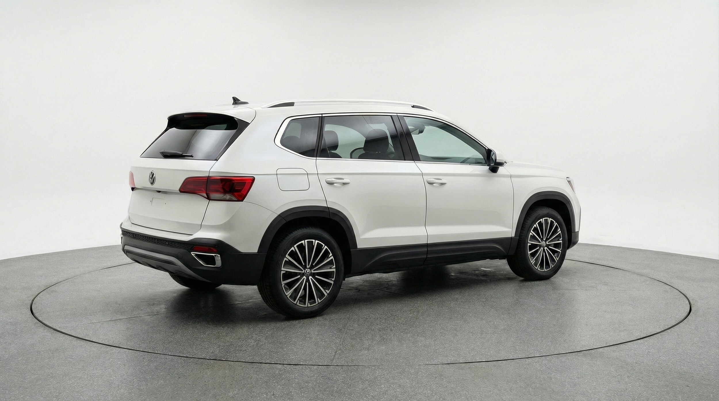 Thumbnail: 2025 Volkswagen Taos - 7