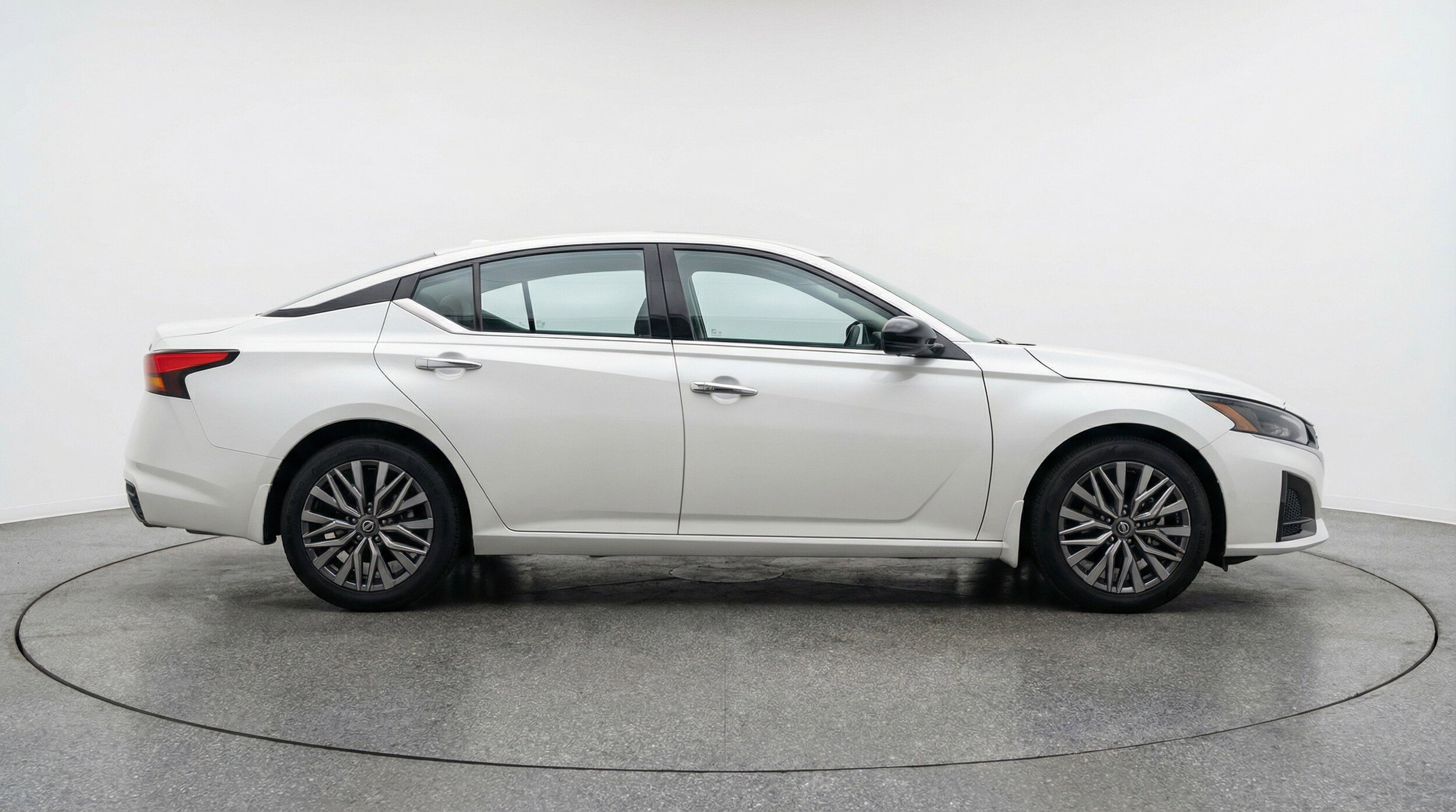 Thumbnail: 2025 Nissan Altima - 11