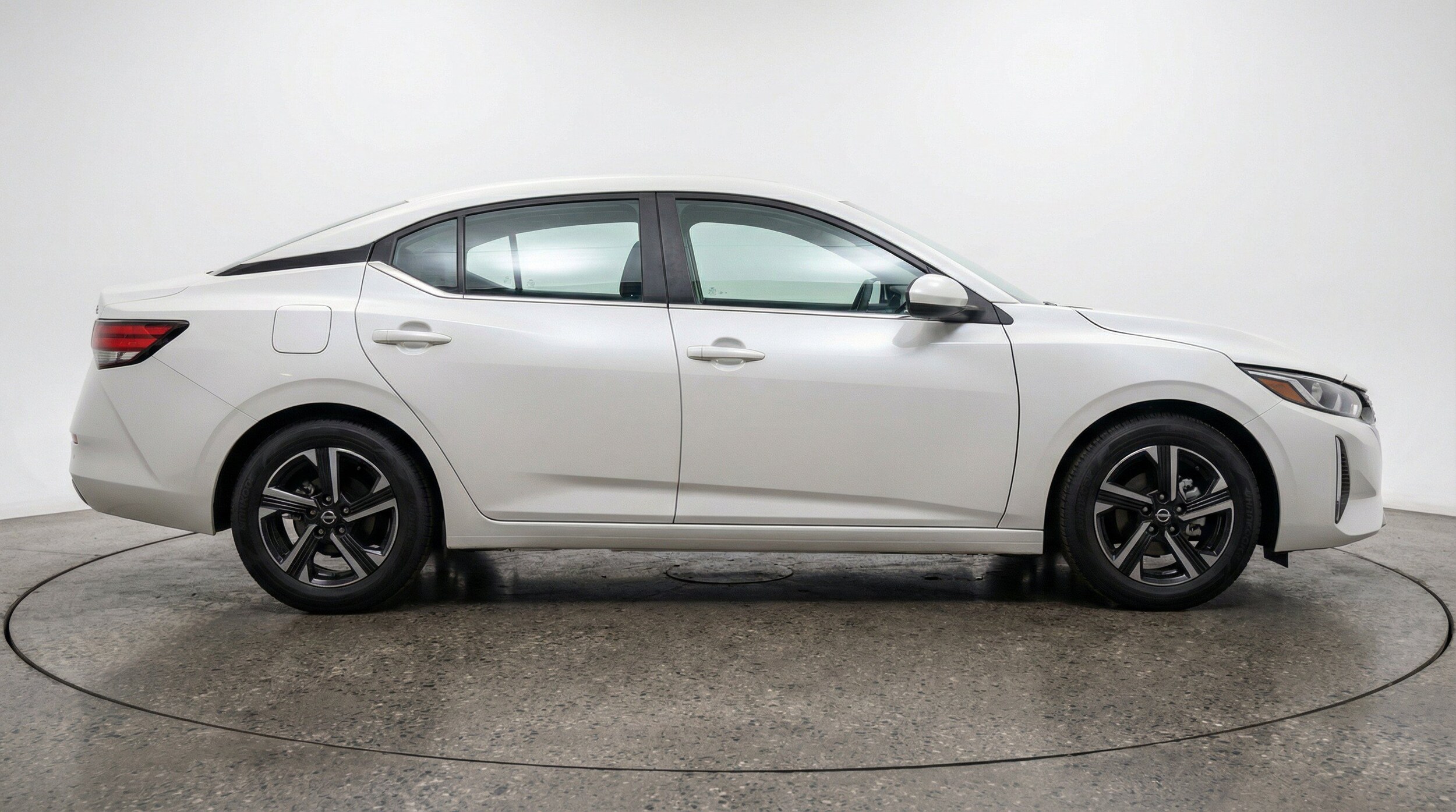 Thumbnail: 2025 Nissan Sentra - 11