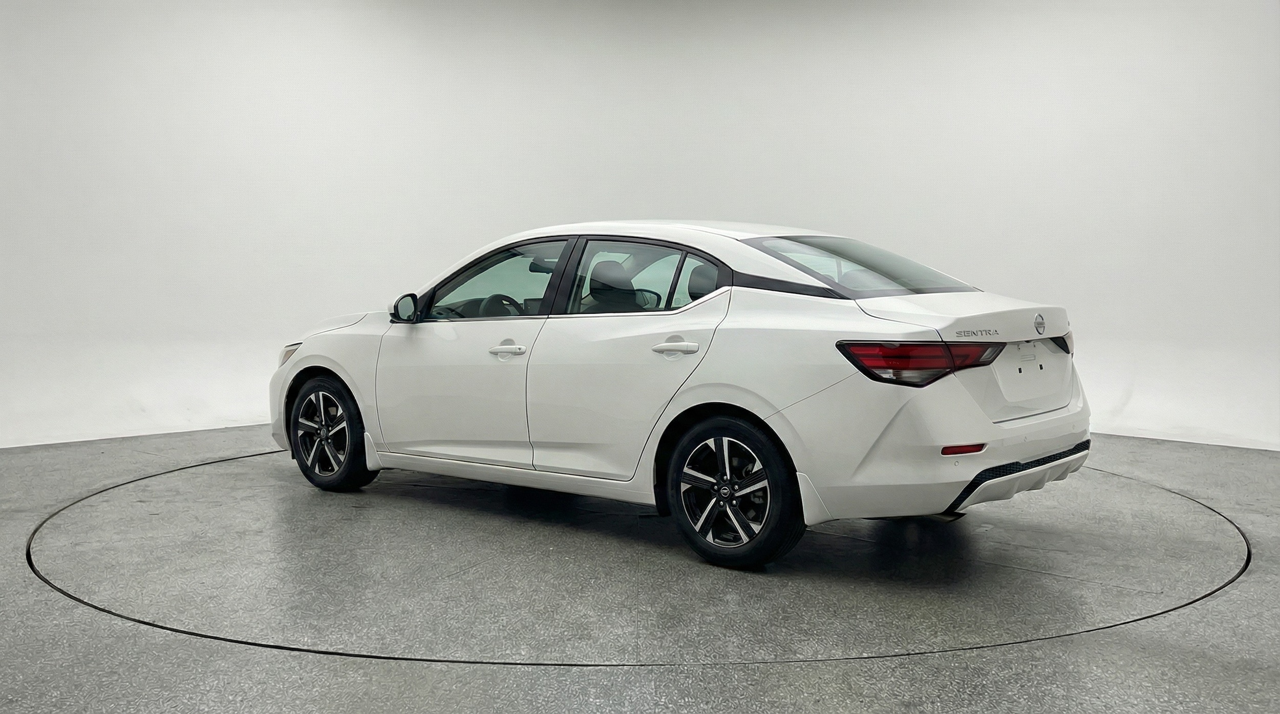 Thumbnail: 2025 Nissan Sentra - 5