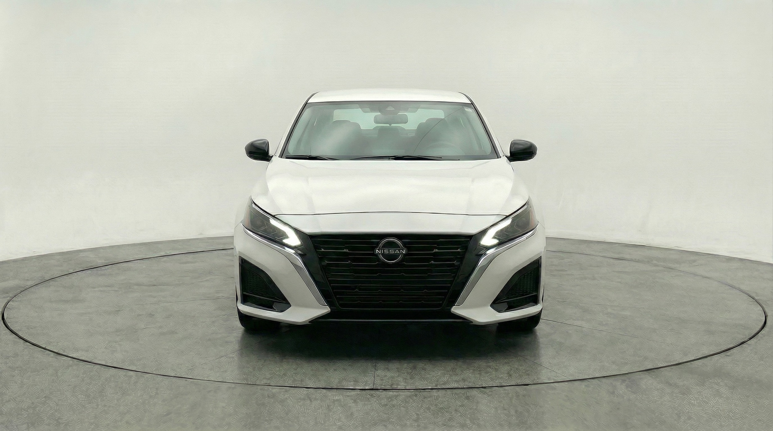 Thumbnail: 2025 Nissan Altima - 2