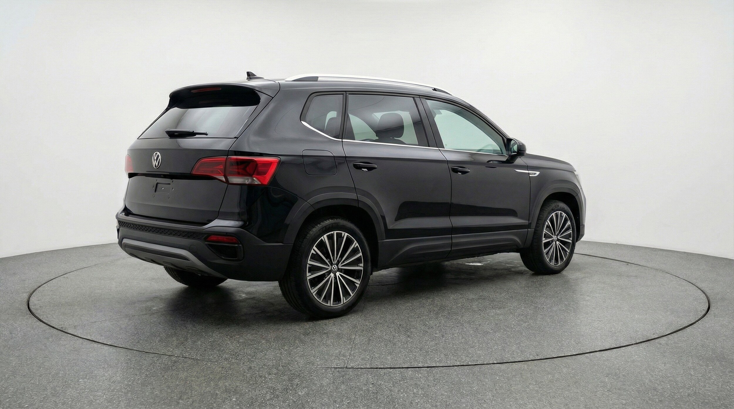 Thumbnail: 2025 Volkswagen Taos - 9