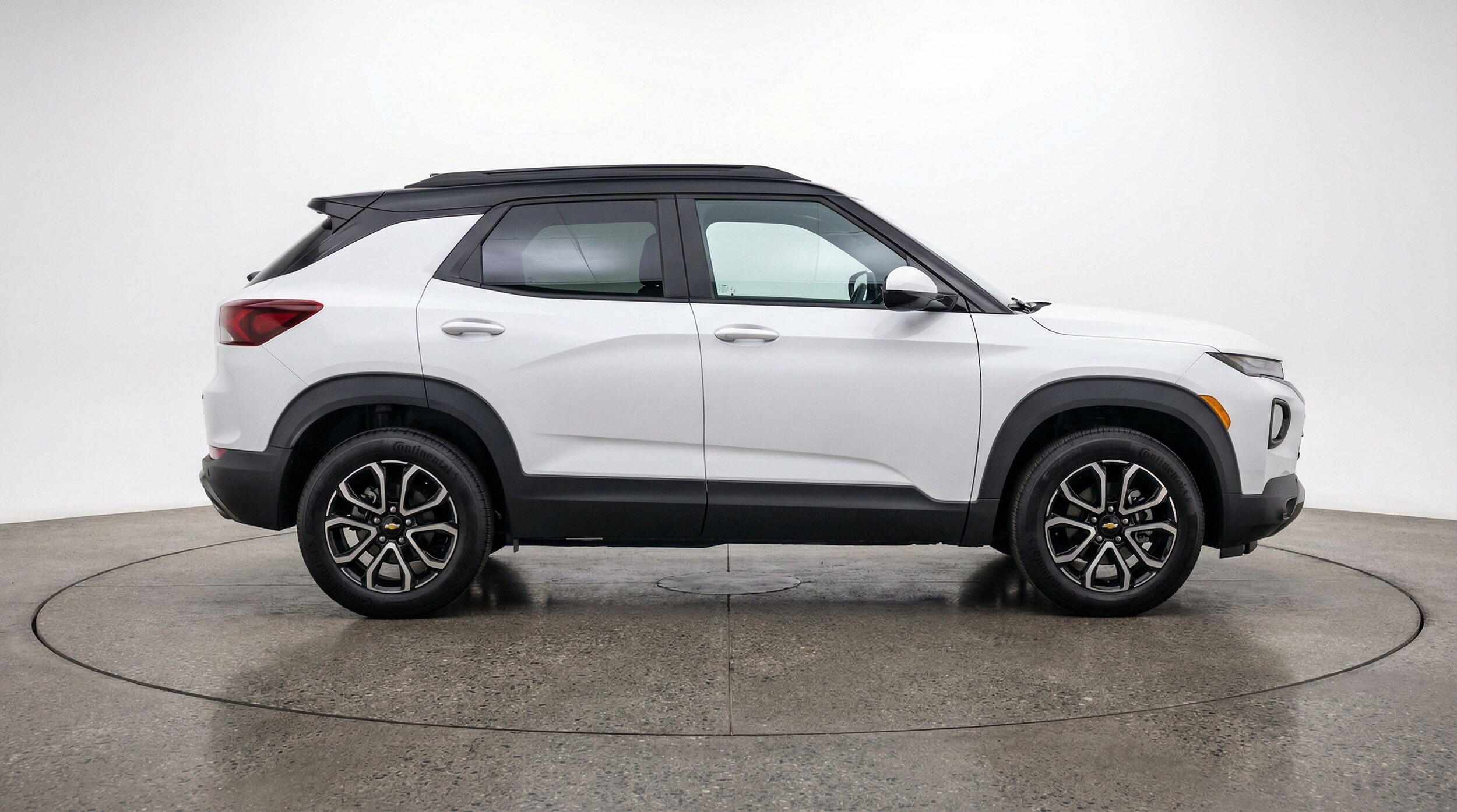 Thumbnail: 2025 Chevrolet TrailBlazer - 11