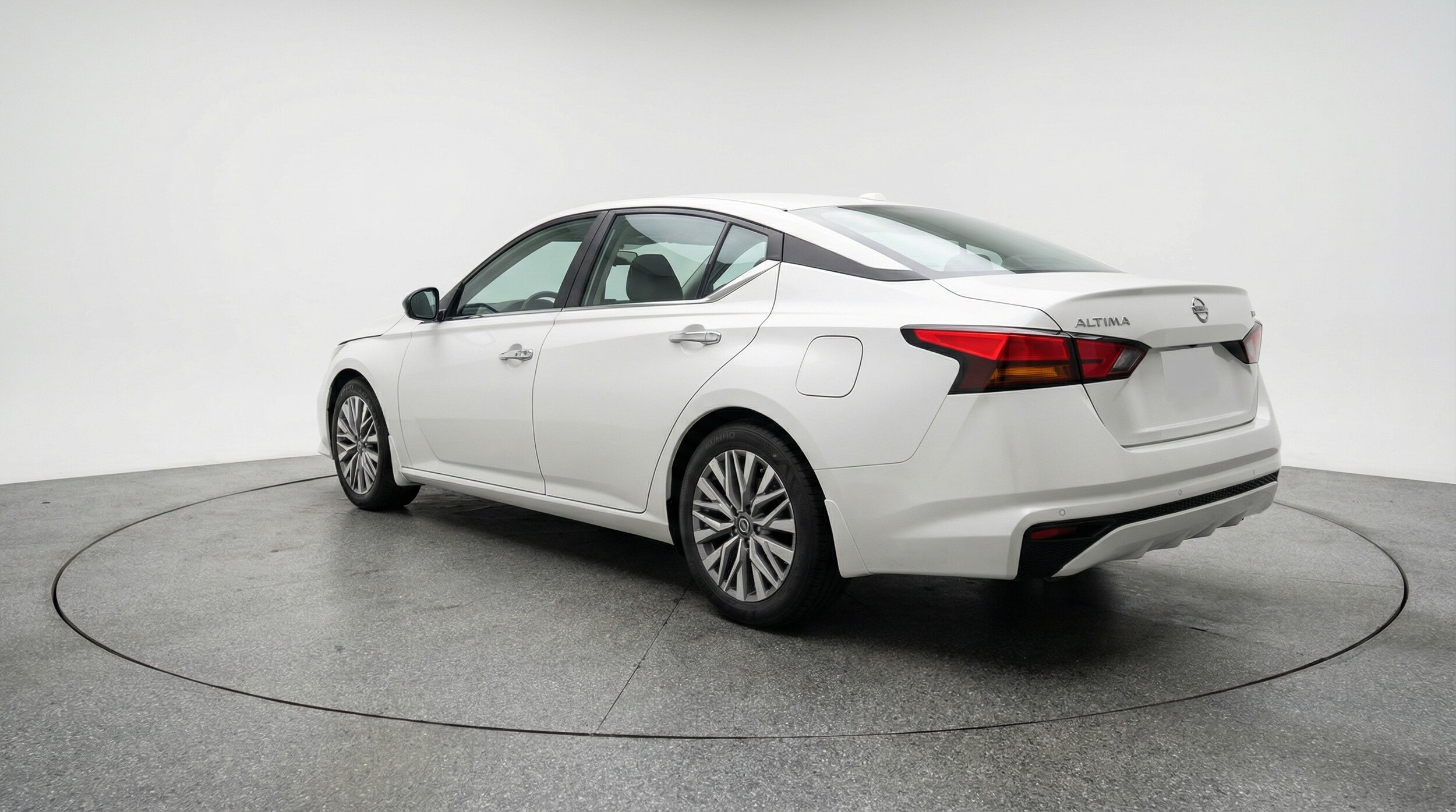 Thumbnail: 2025 Nissan Altima - 5