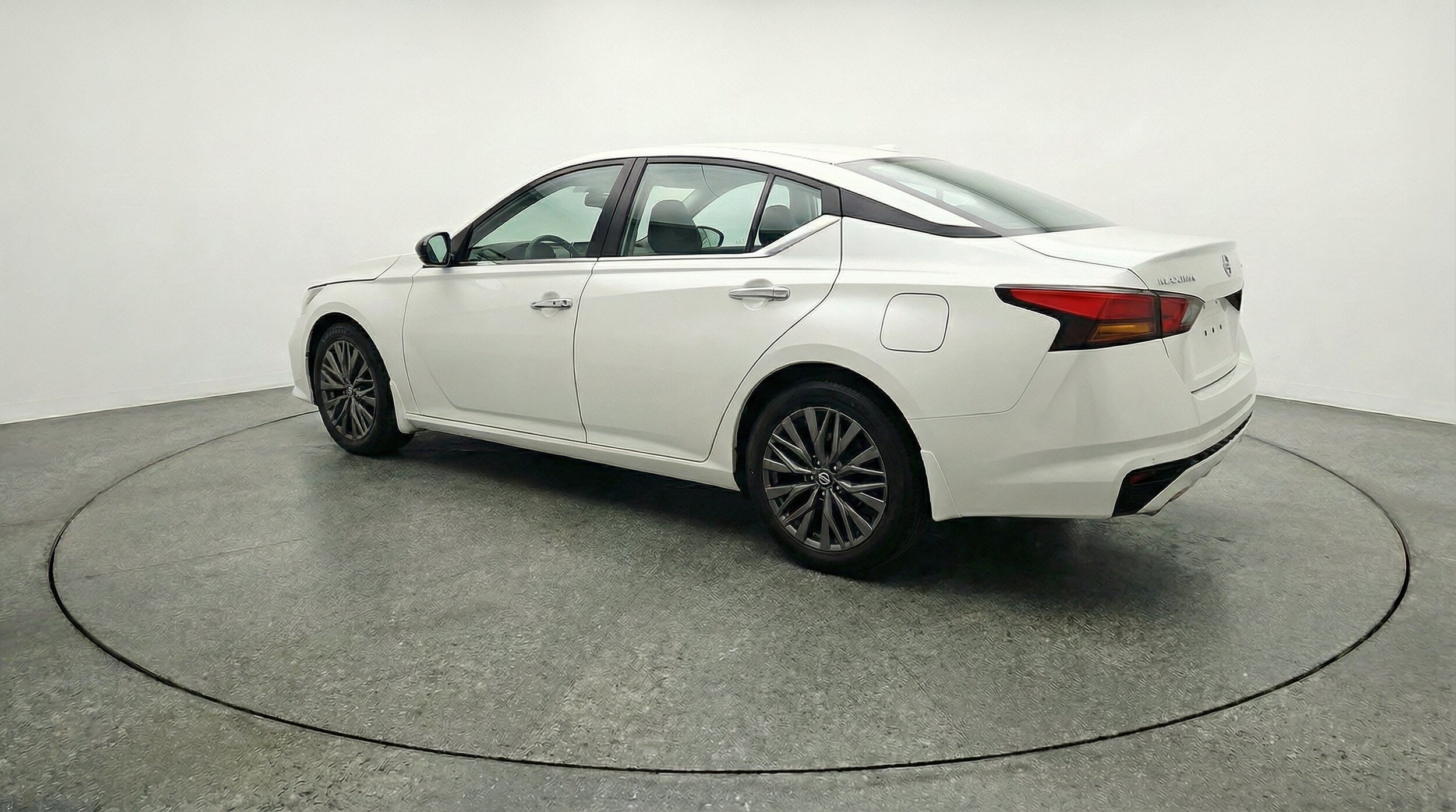 Thumbnail: 2025 Nissan Altima - 6