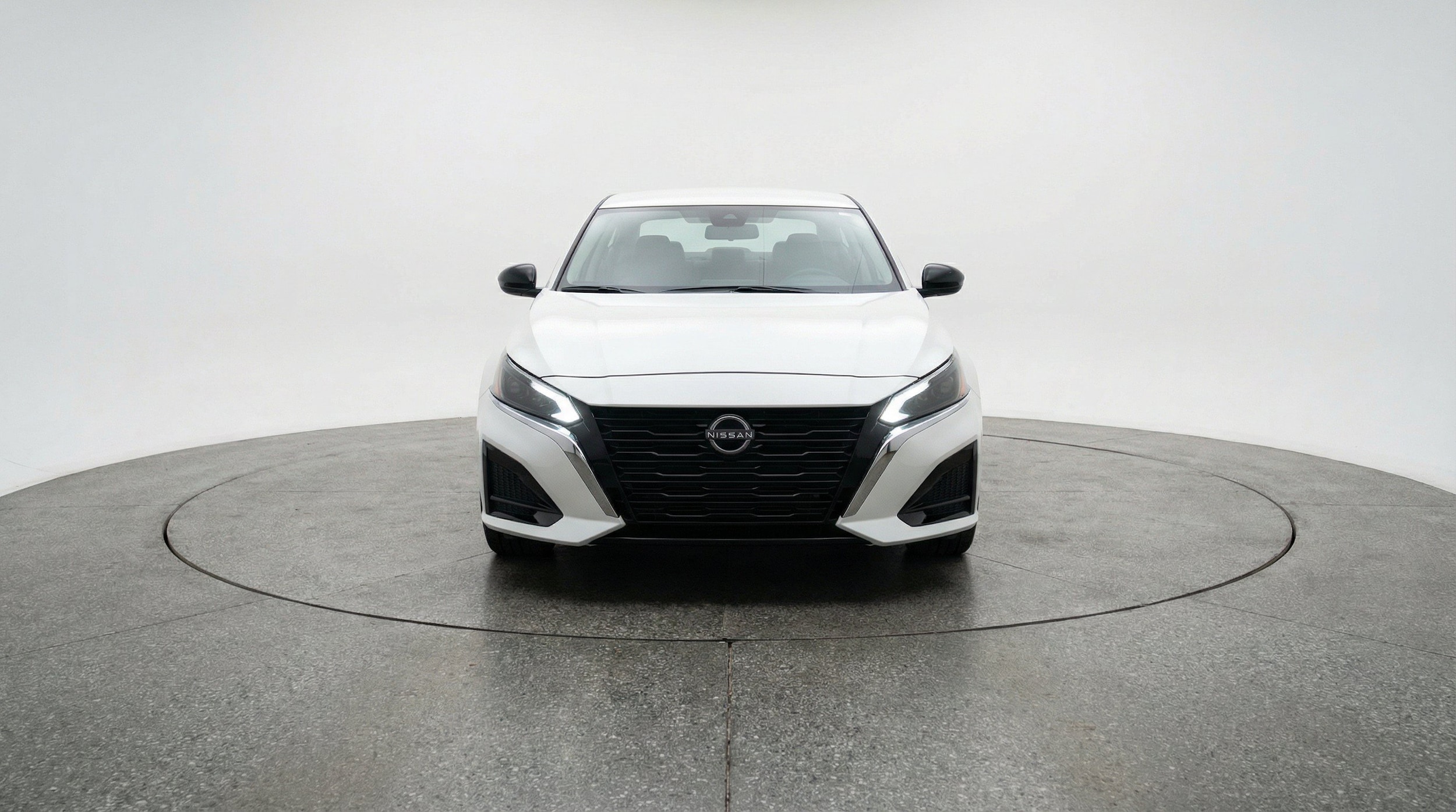 Thumbnail: 2025 Nissan Altima - 2
