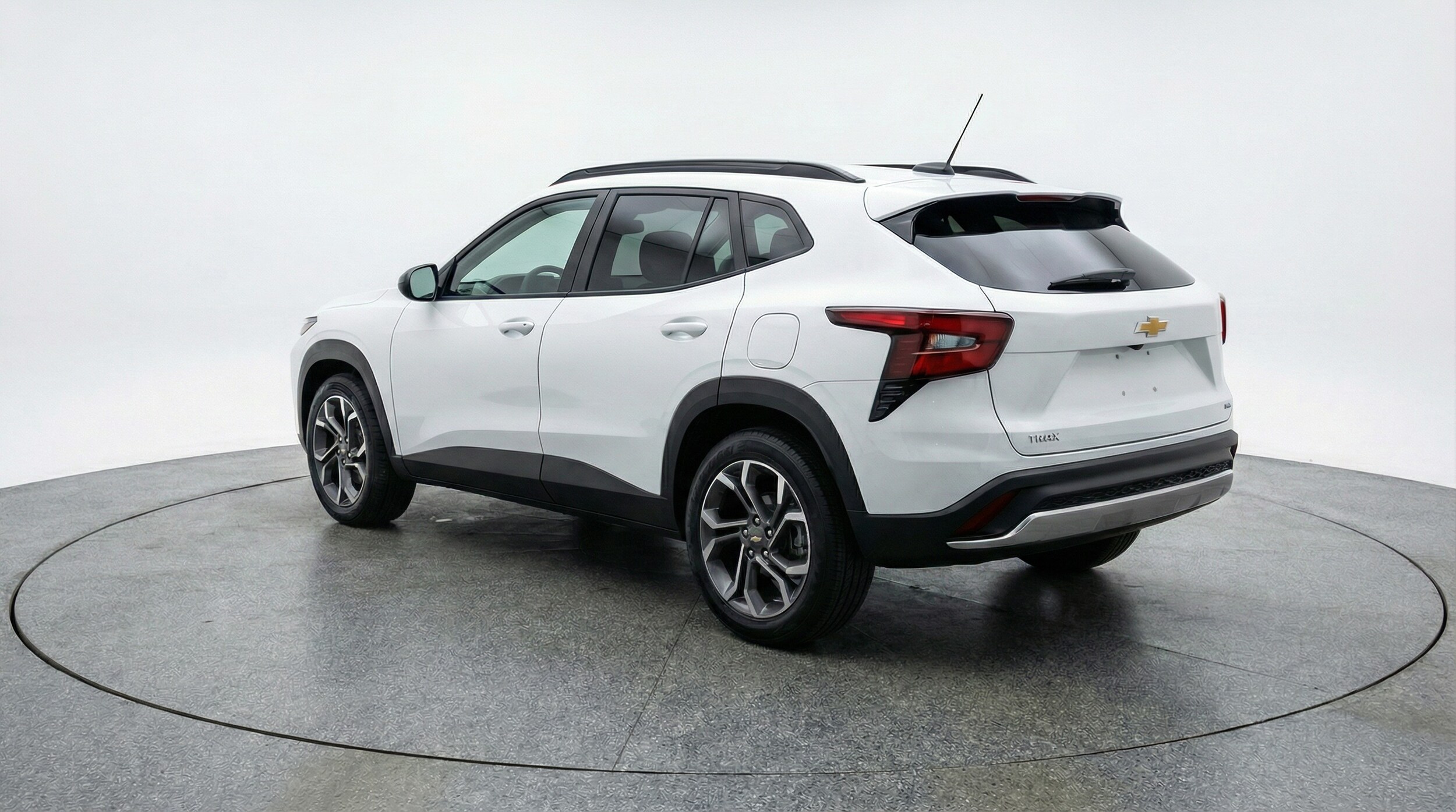 Thumbnail: 2025 Chevrolet Trax - 5